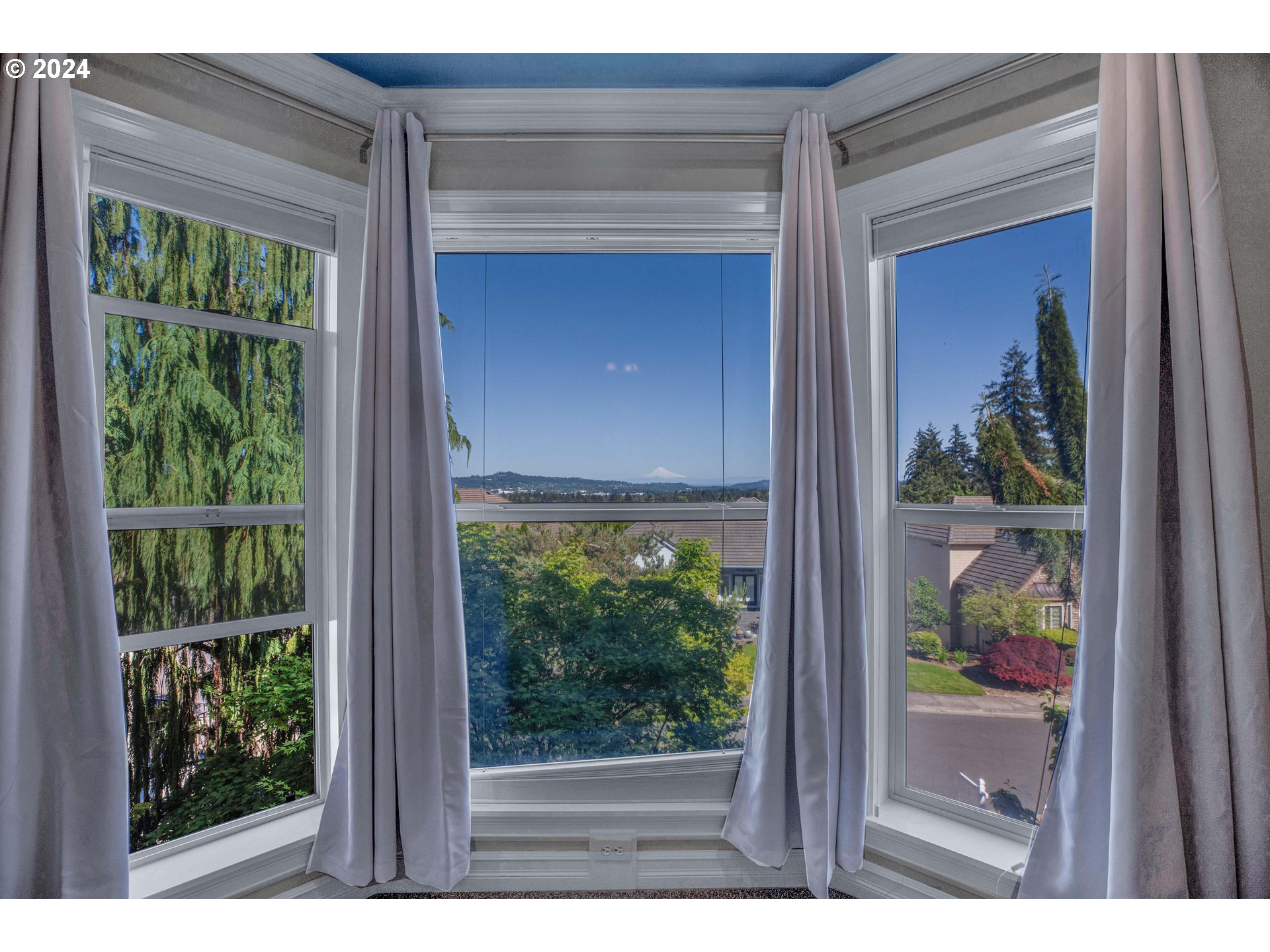 13163 SW BROADMOOR PL