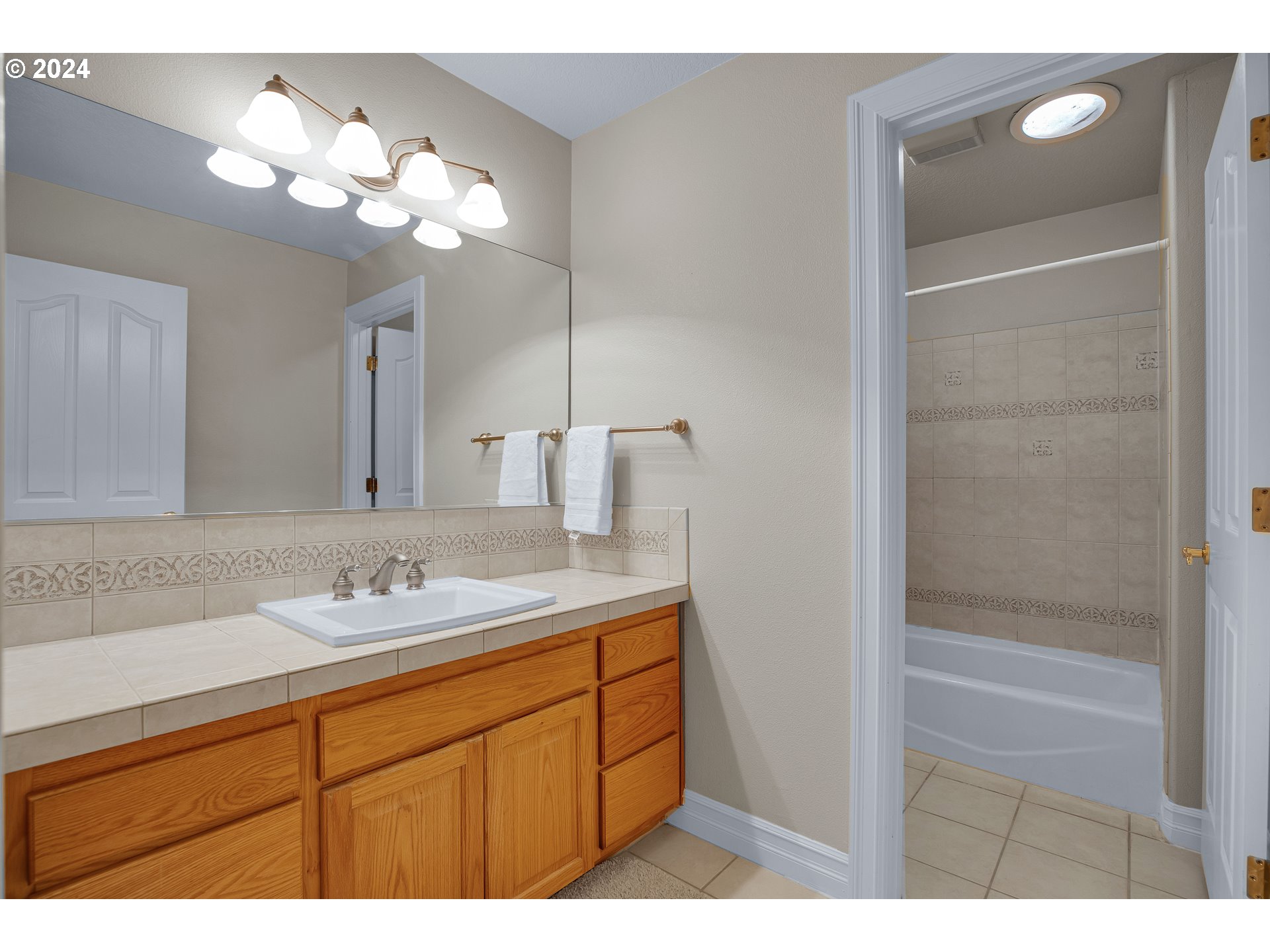 13163 SW BROADMOOR PL