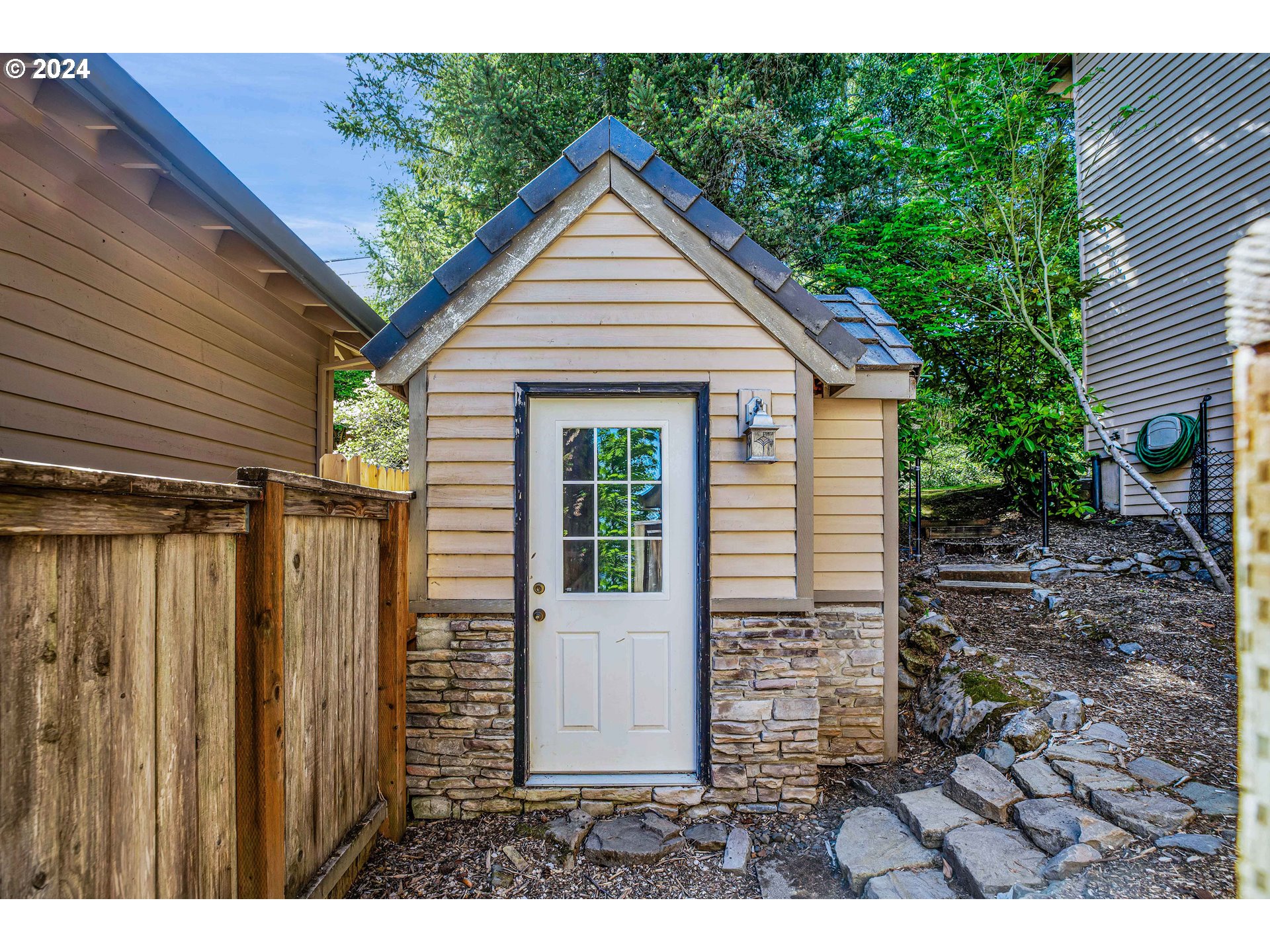 13163 SW BROADMOOR PL