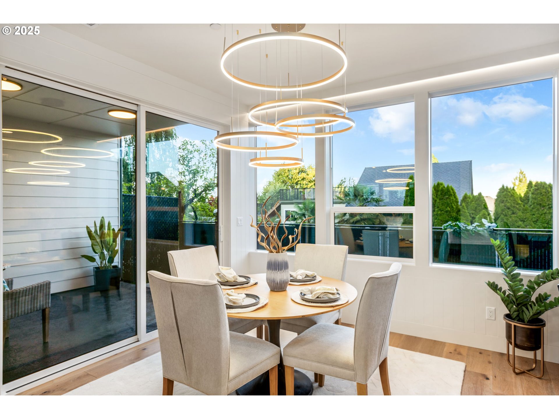 207 S NEBRASKA ST, Portland