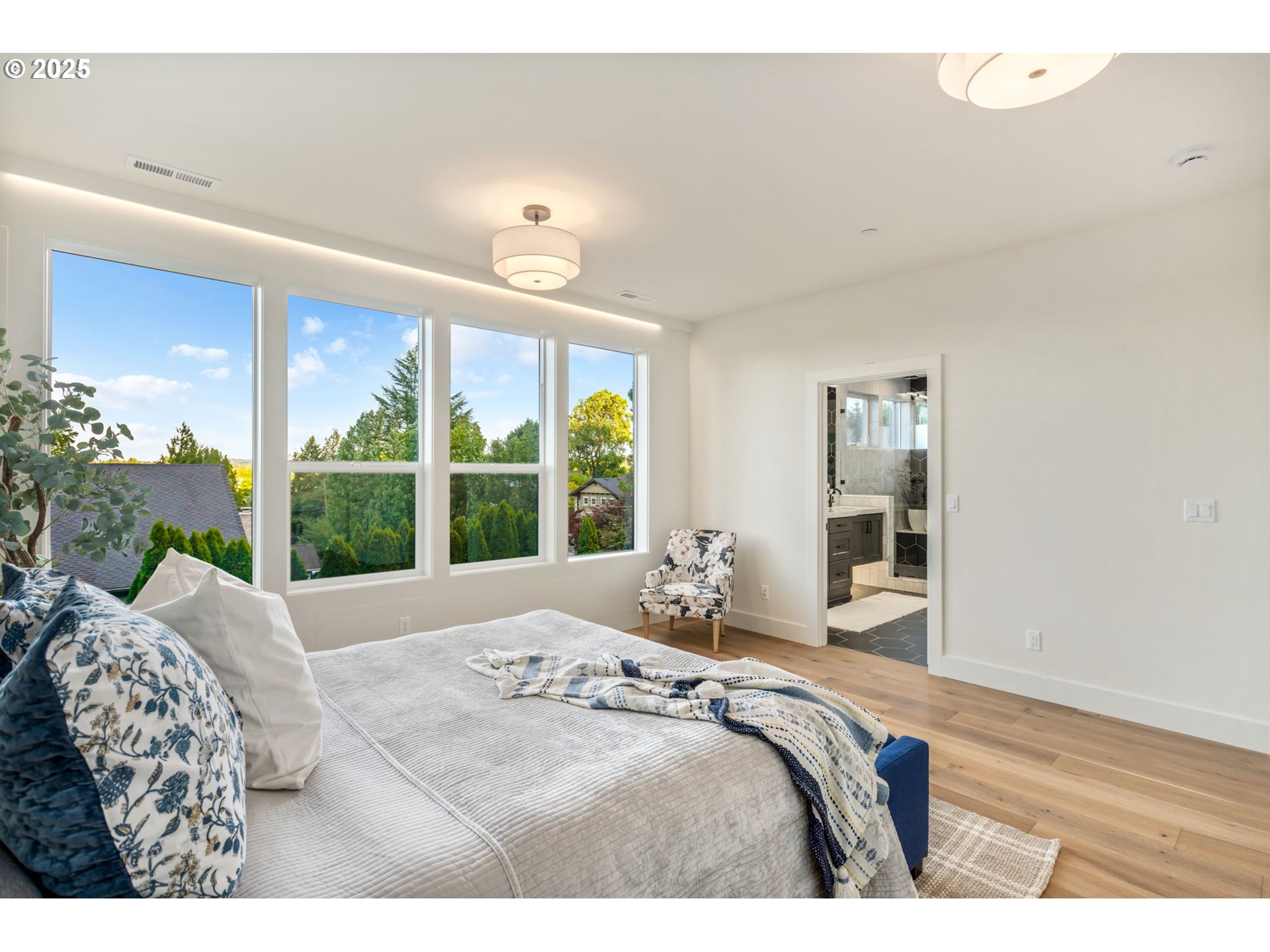 207 S NEBRASKA ST, Portland