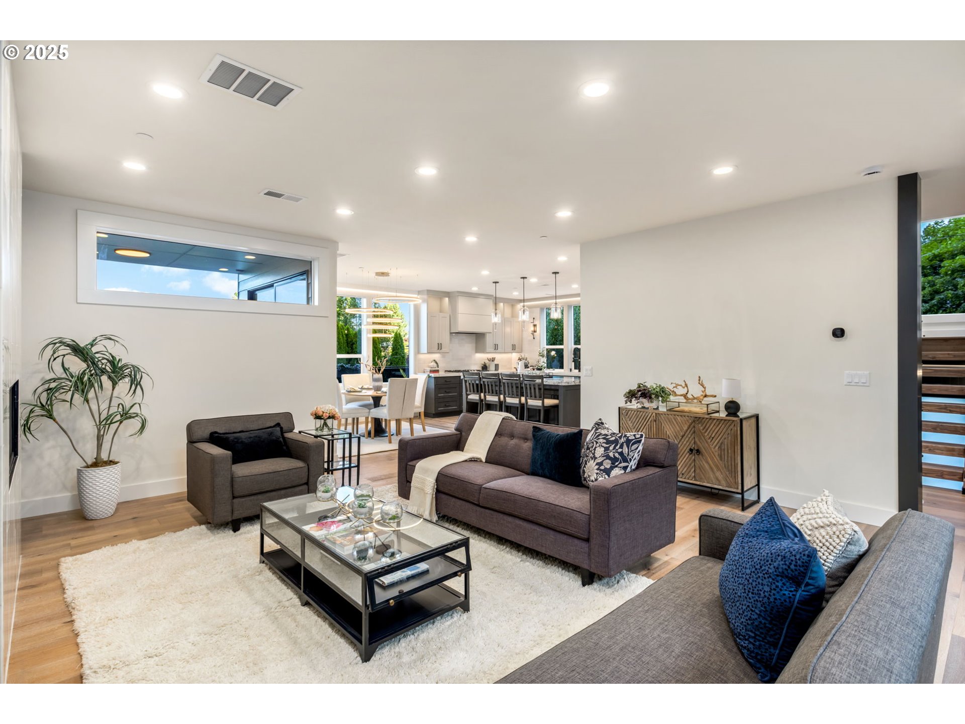 207 S NEBRASKA ST, Portland