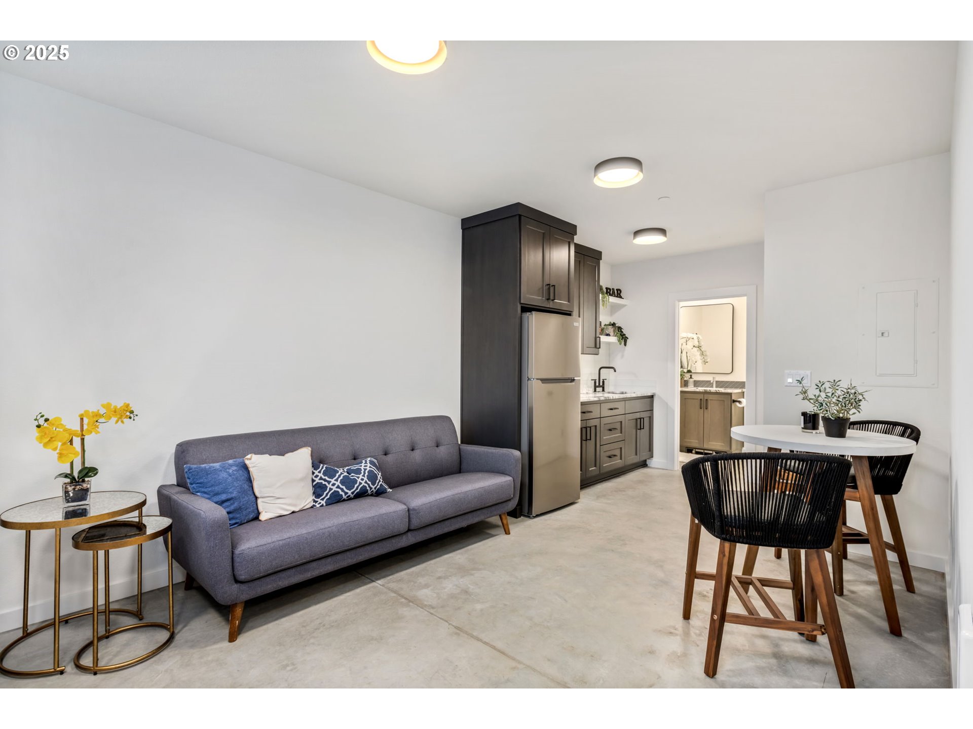 207 S NEBRASKA ST, Portland