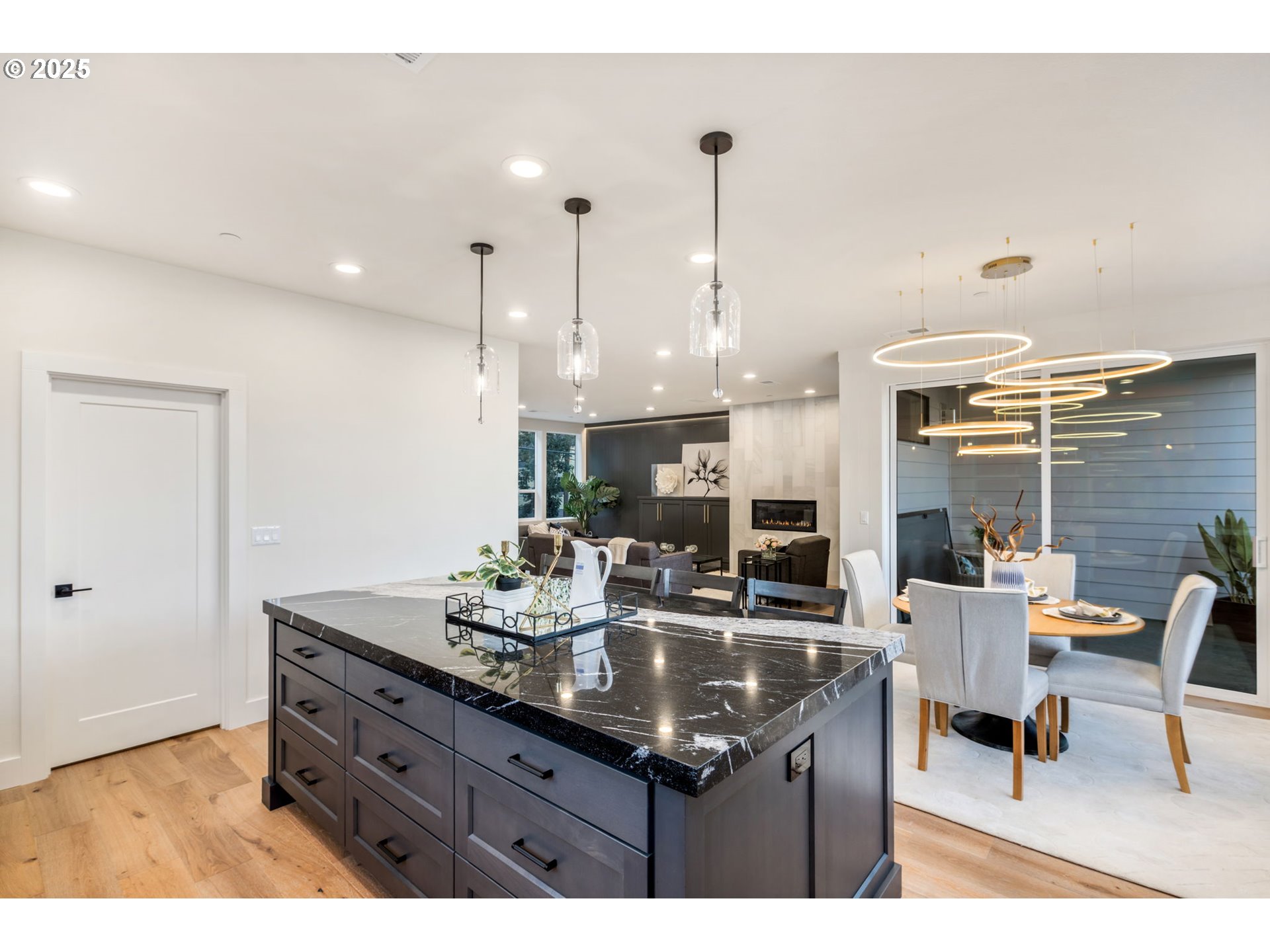 207 S NEBRASKA ST, Portland