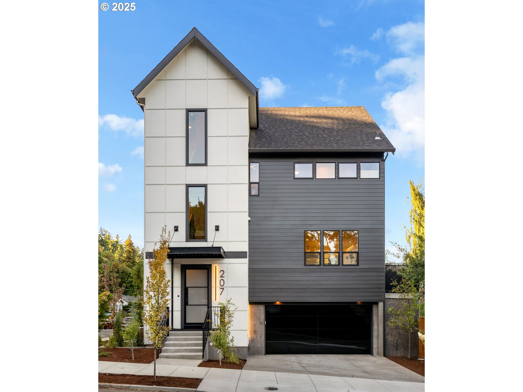 207 S NEBRASKA ST, Portland