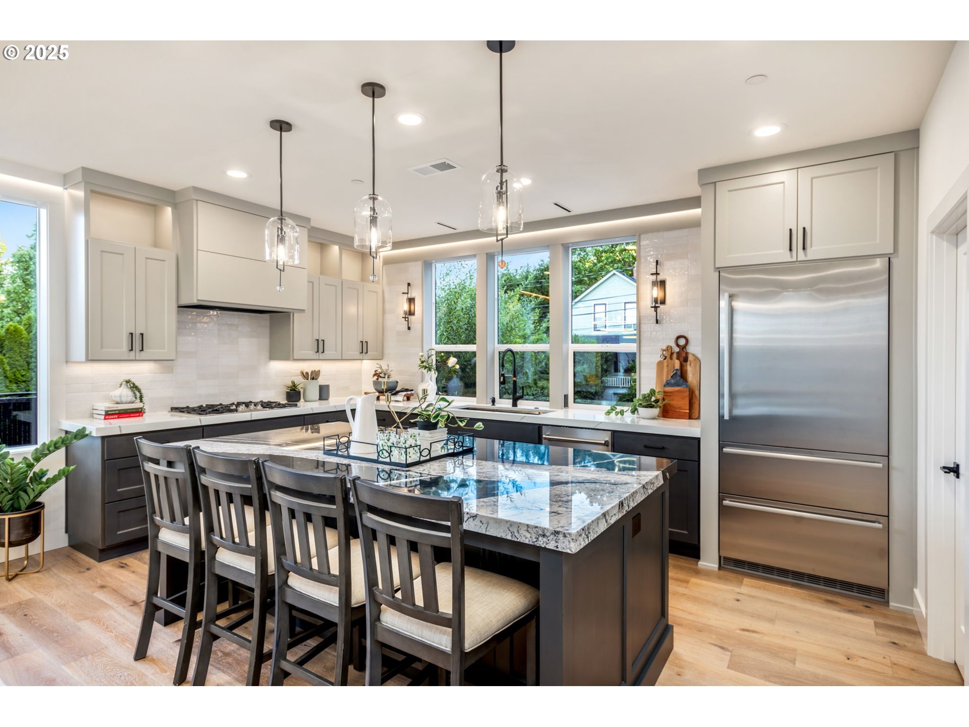 207 S NEBRASKA ST, Portland