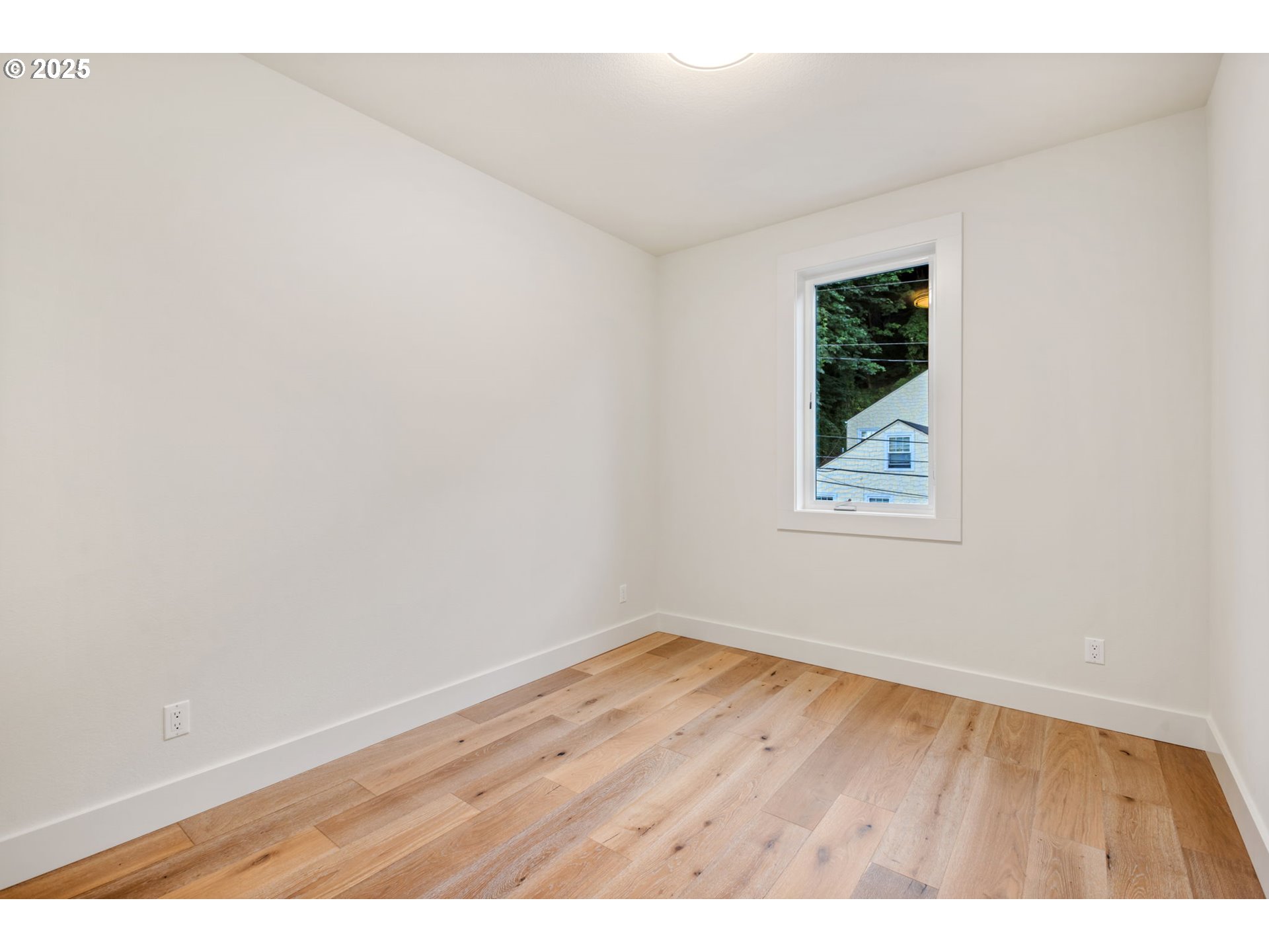 207 S NEBRASKA ST, Portland