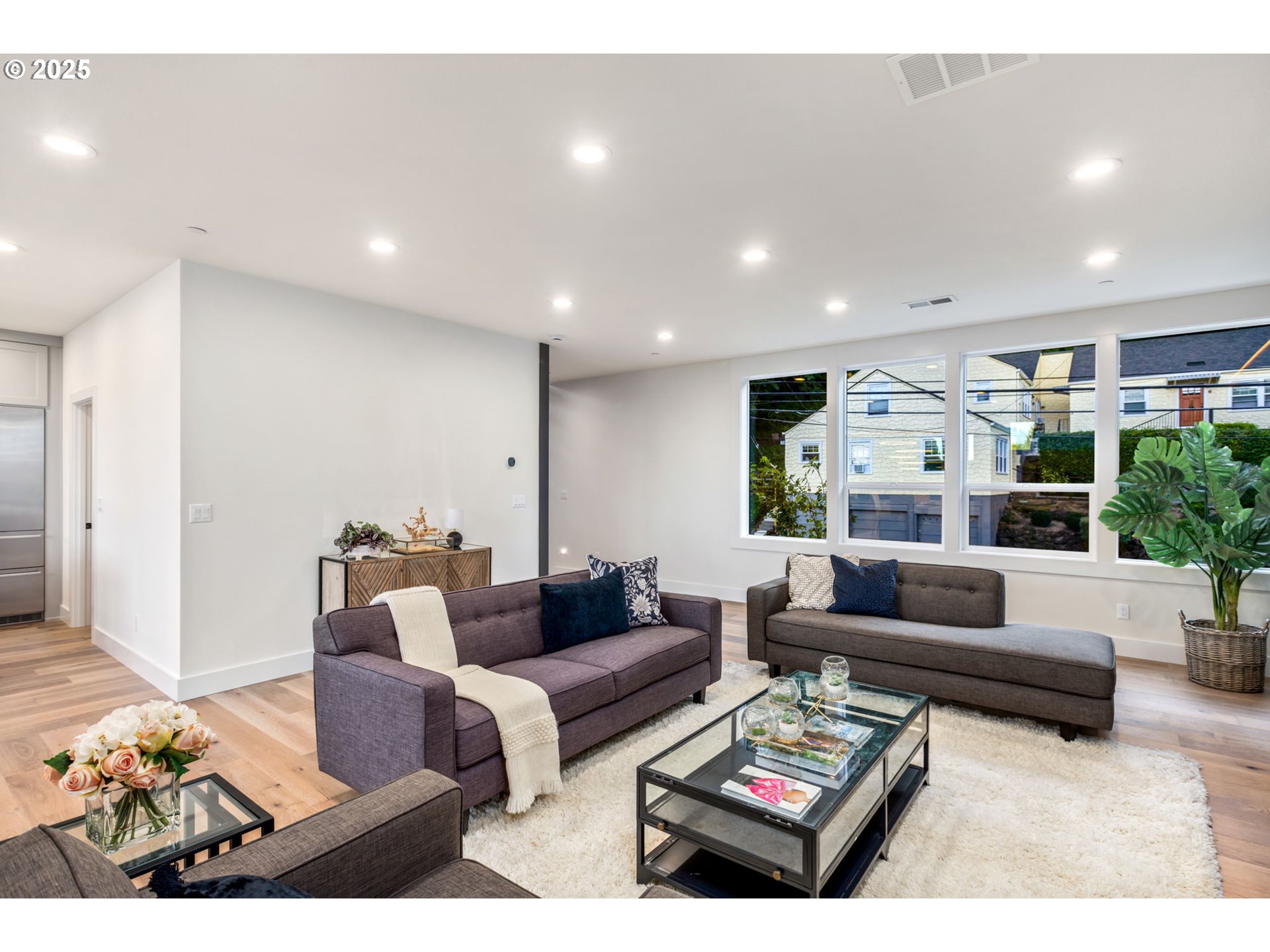 207 S NEBRASKA ST, Portland