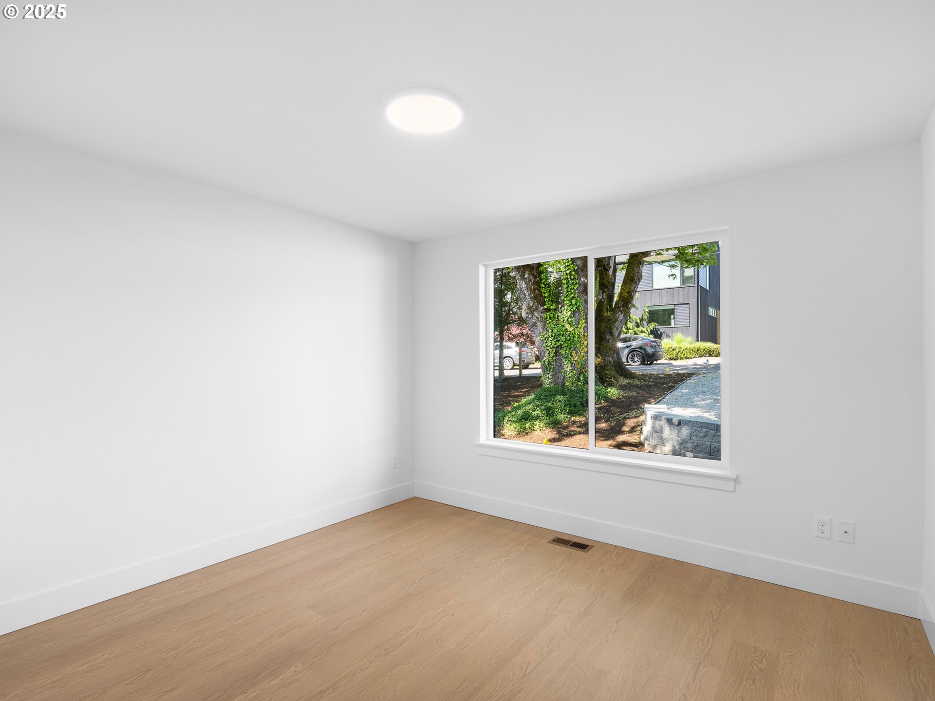 9070 NW LOVEJOY ST, Portland