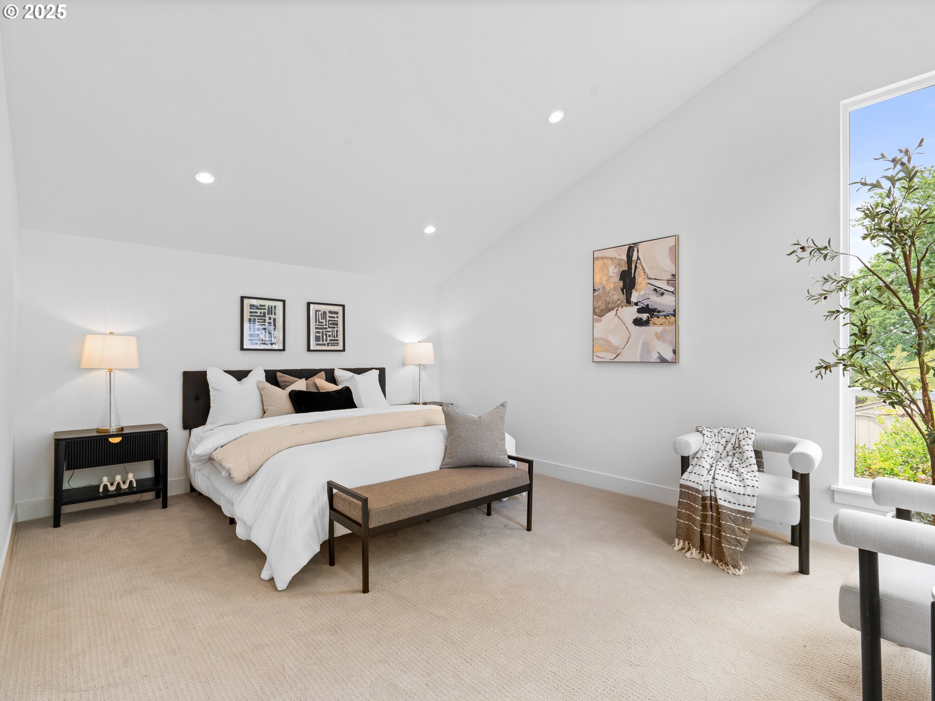 9070 NW LOVEJOY ST, Portland