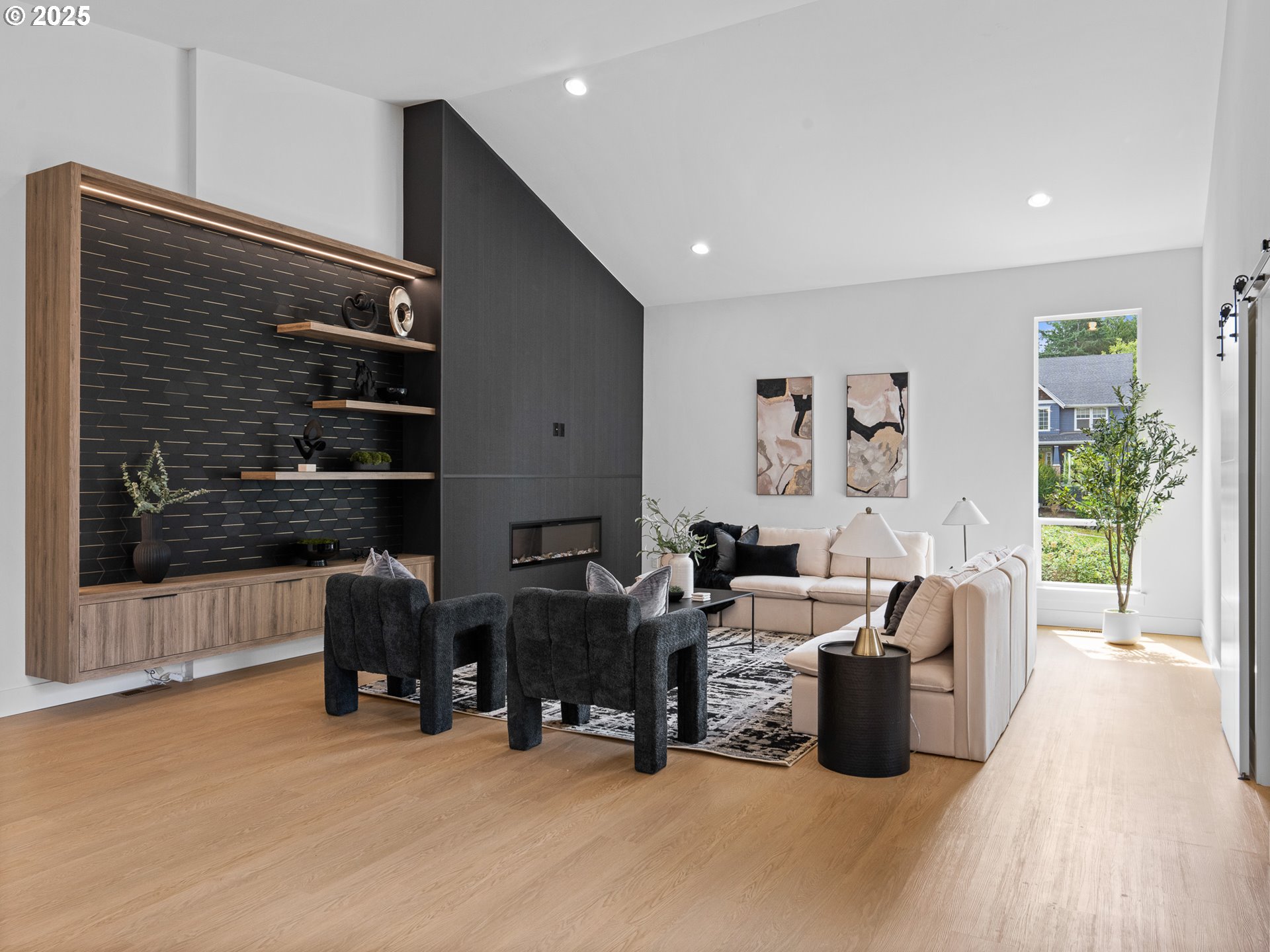 9070 NW LOVEJOY ST, Portland