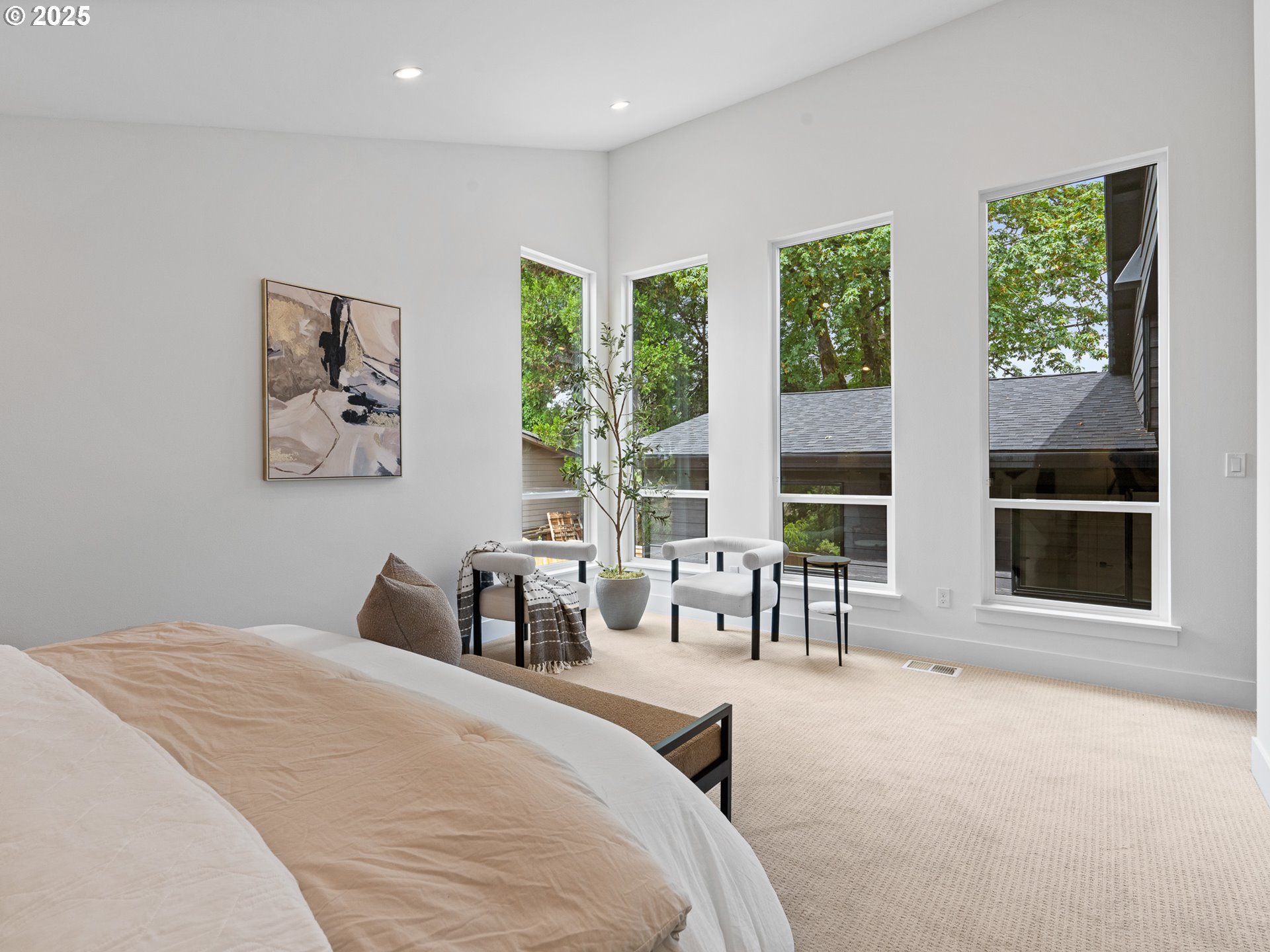 9070 NW LOVEJOY ST, Portland