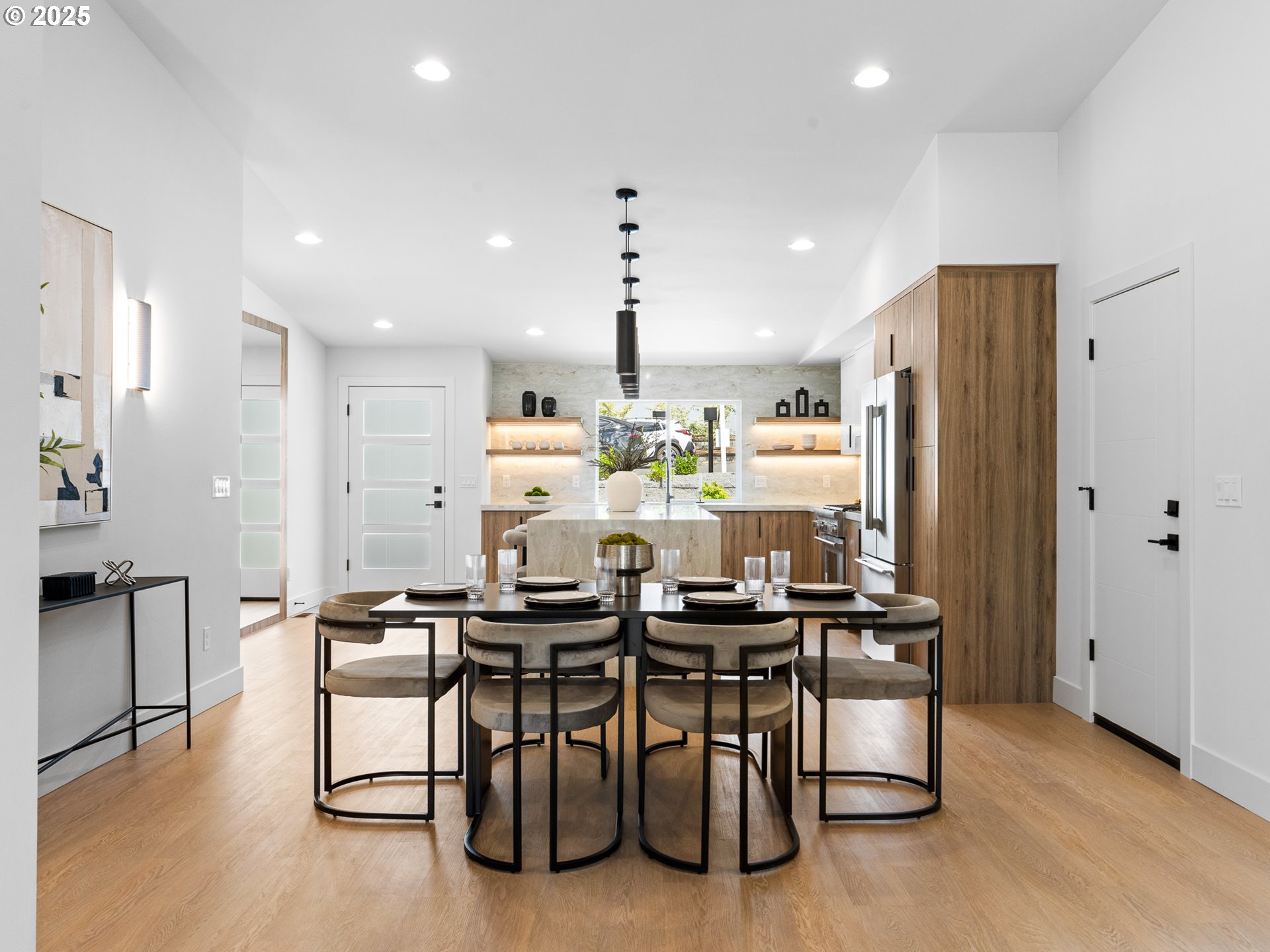 9070 NW LOVEJOY ST, Portland