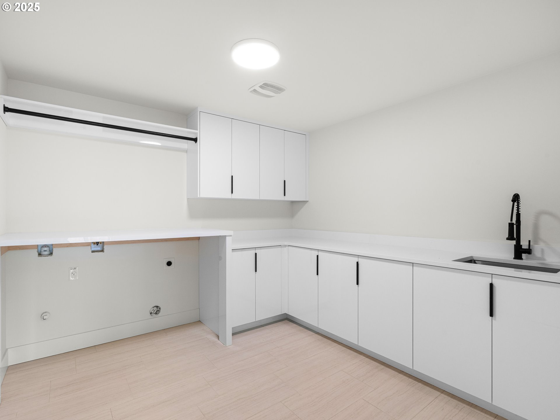 9070 NW LOVEJOY ST, Portland