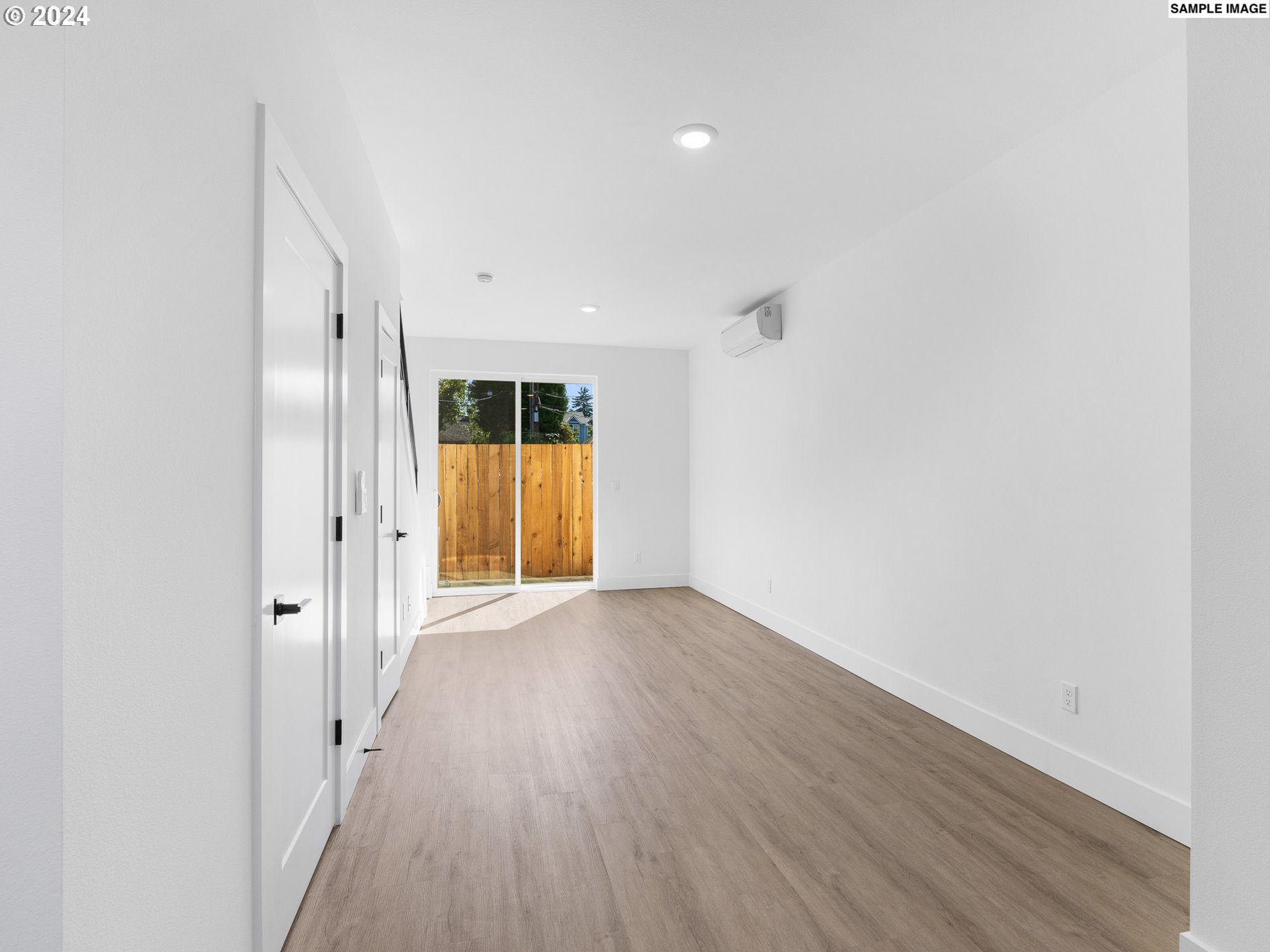 8480 N Willamette BLVD 3