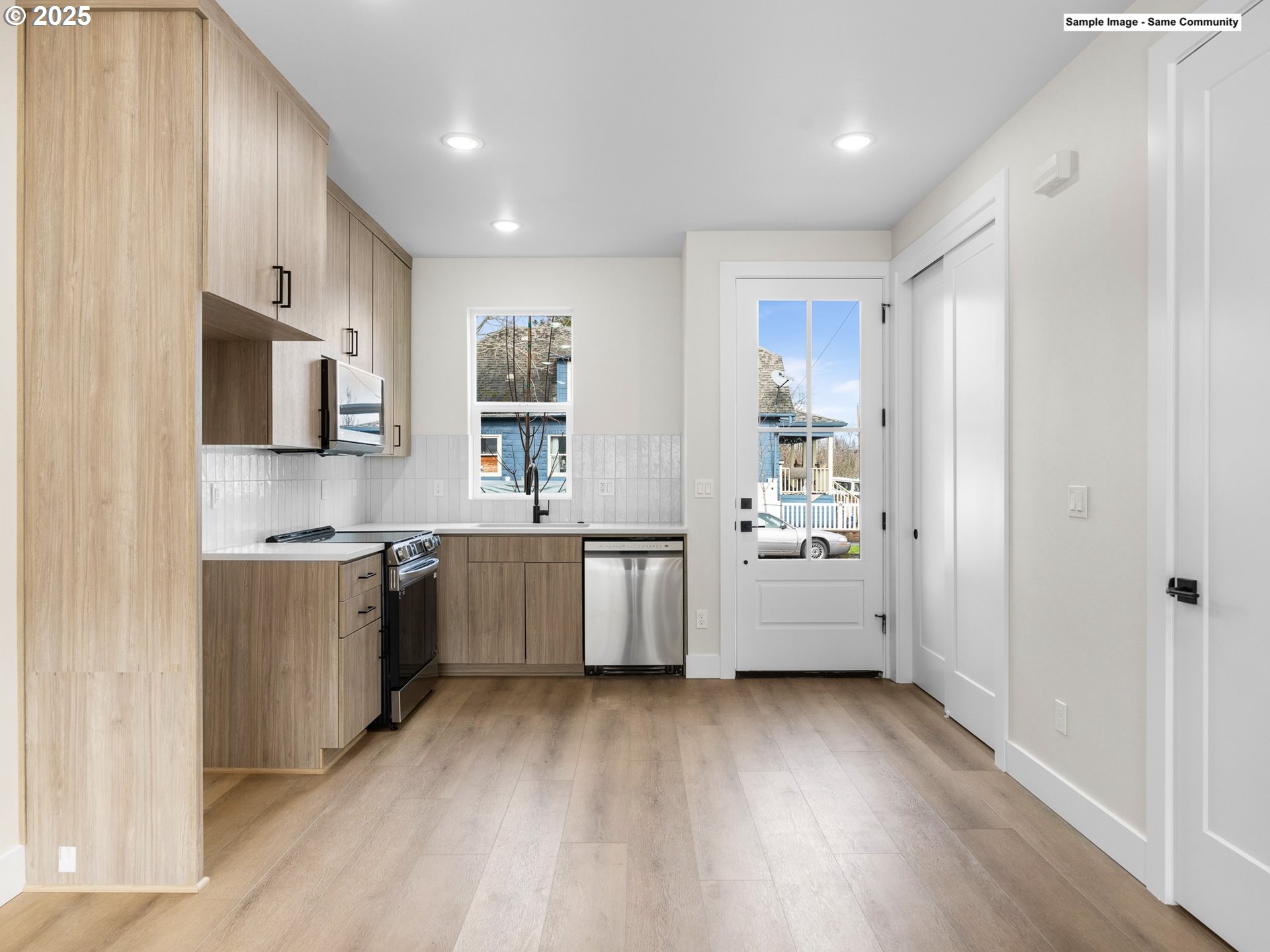 5010 N Houghton ST 4