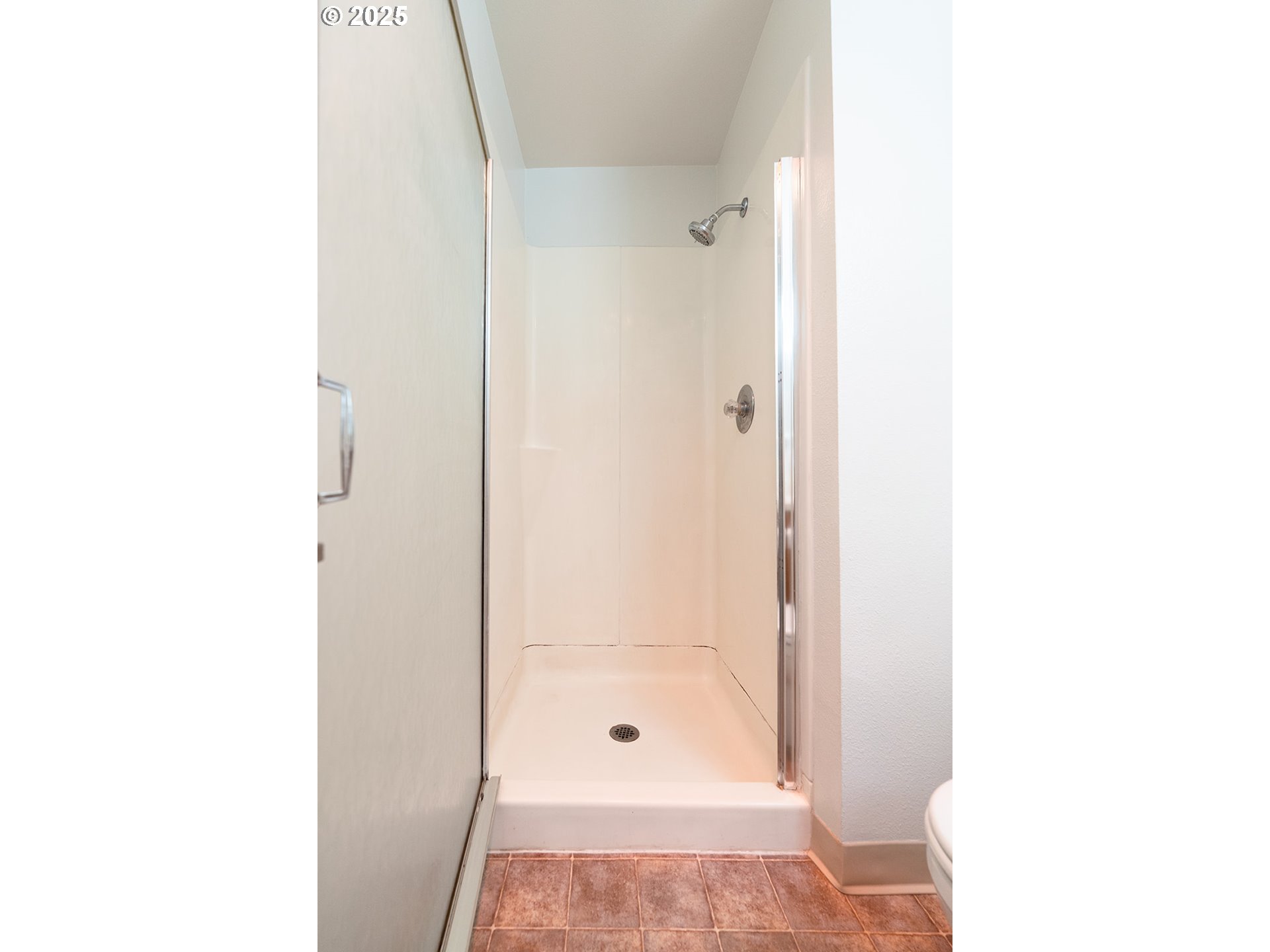 8720 SW TUALATIN RD Unit: 206