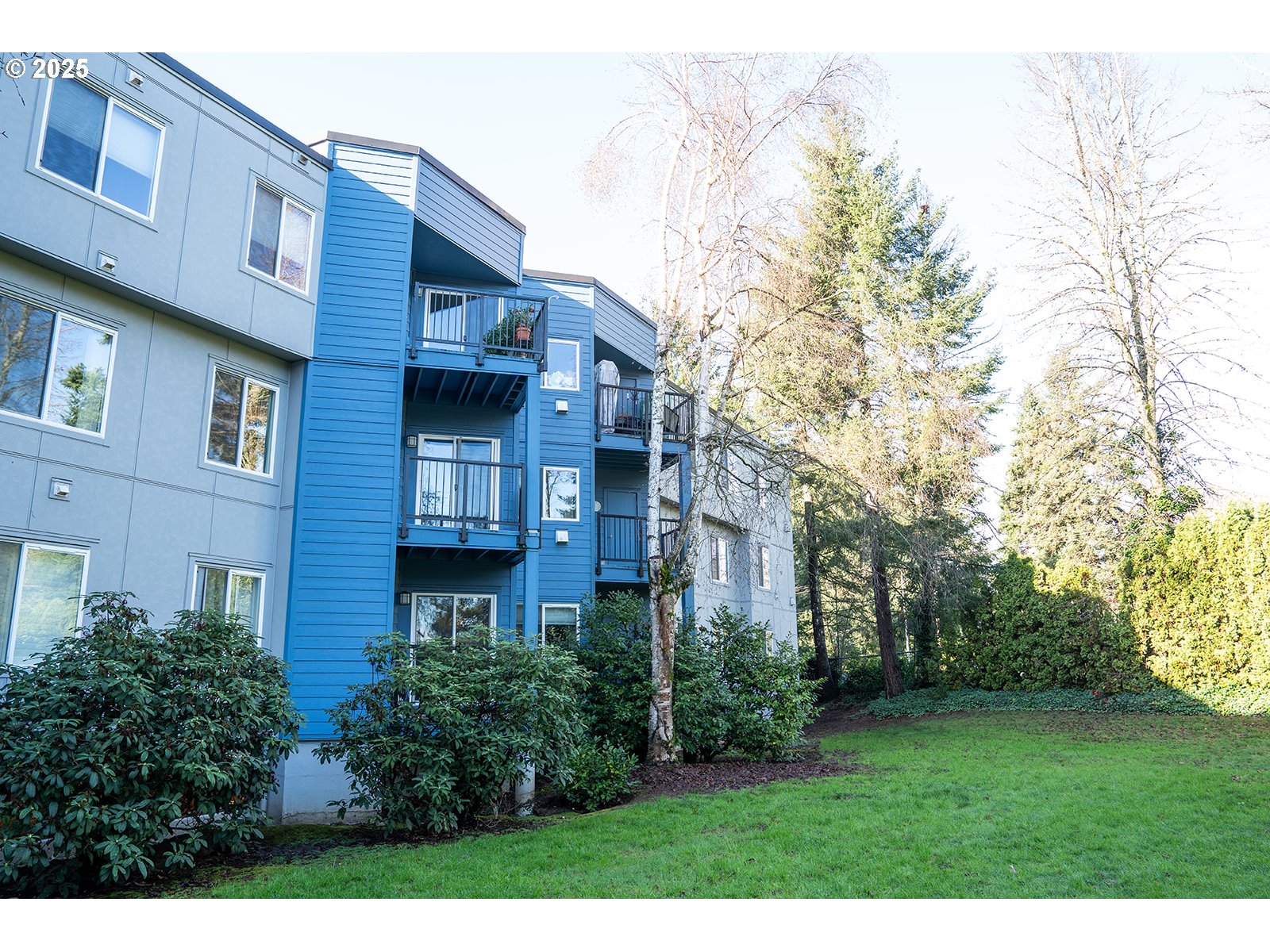 8720 SW TUALATIN RD Unit: 206