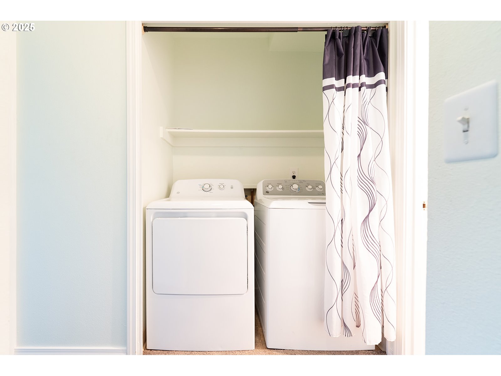 8720 SW TUALATIN RD Unit: 206