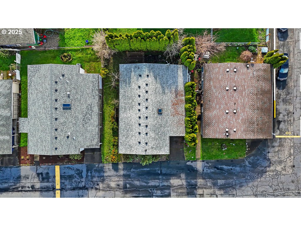 301 E COLUMBIA DR 66