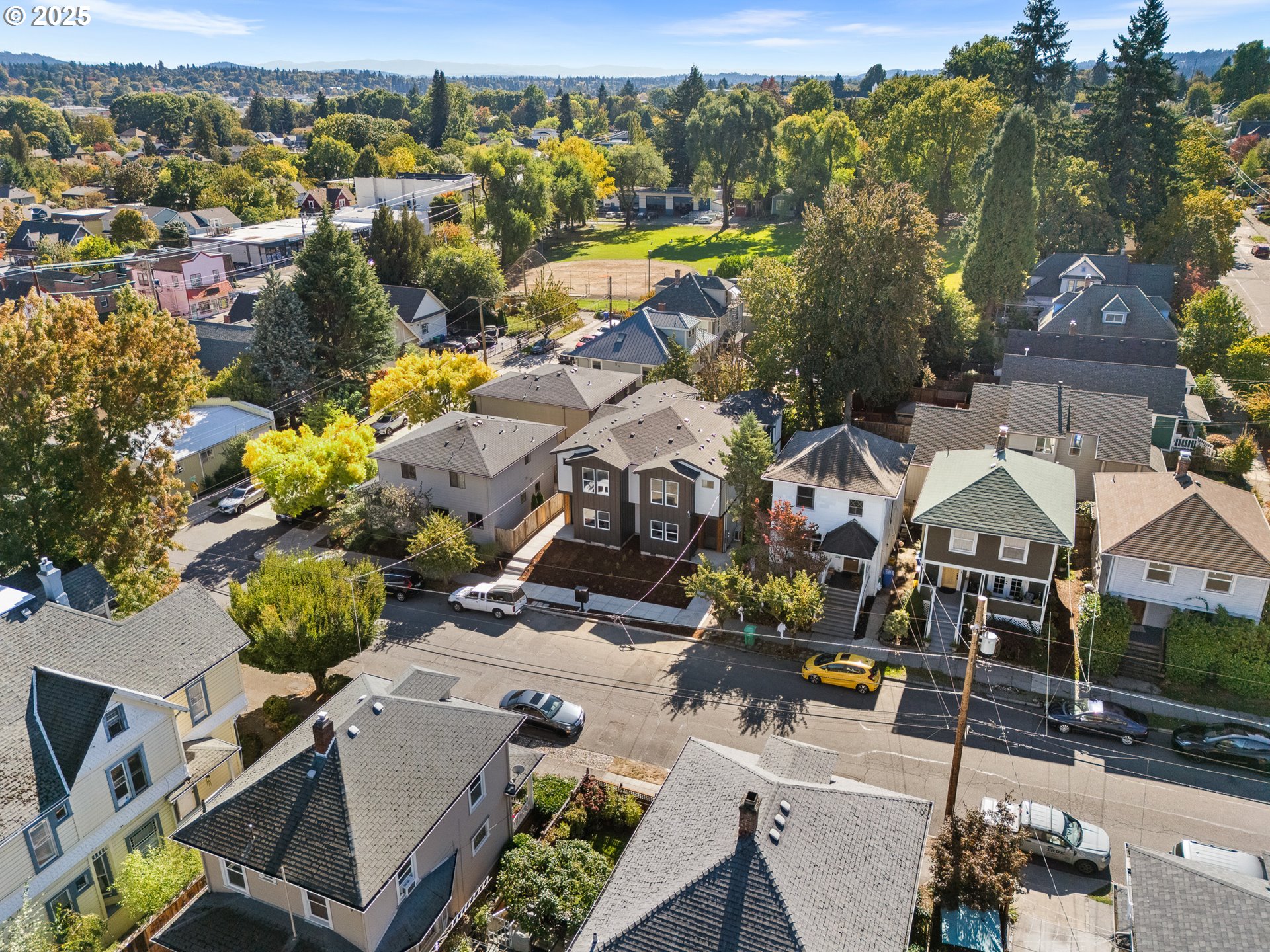 1062 SE Franklin ST, Portland