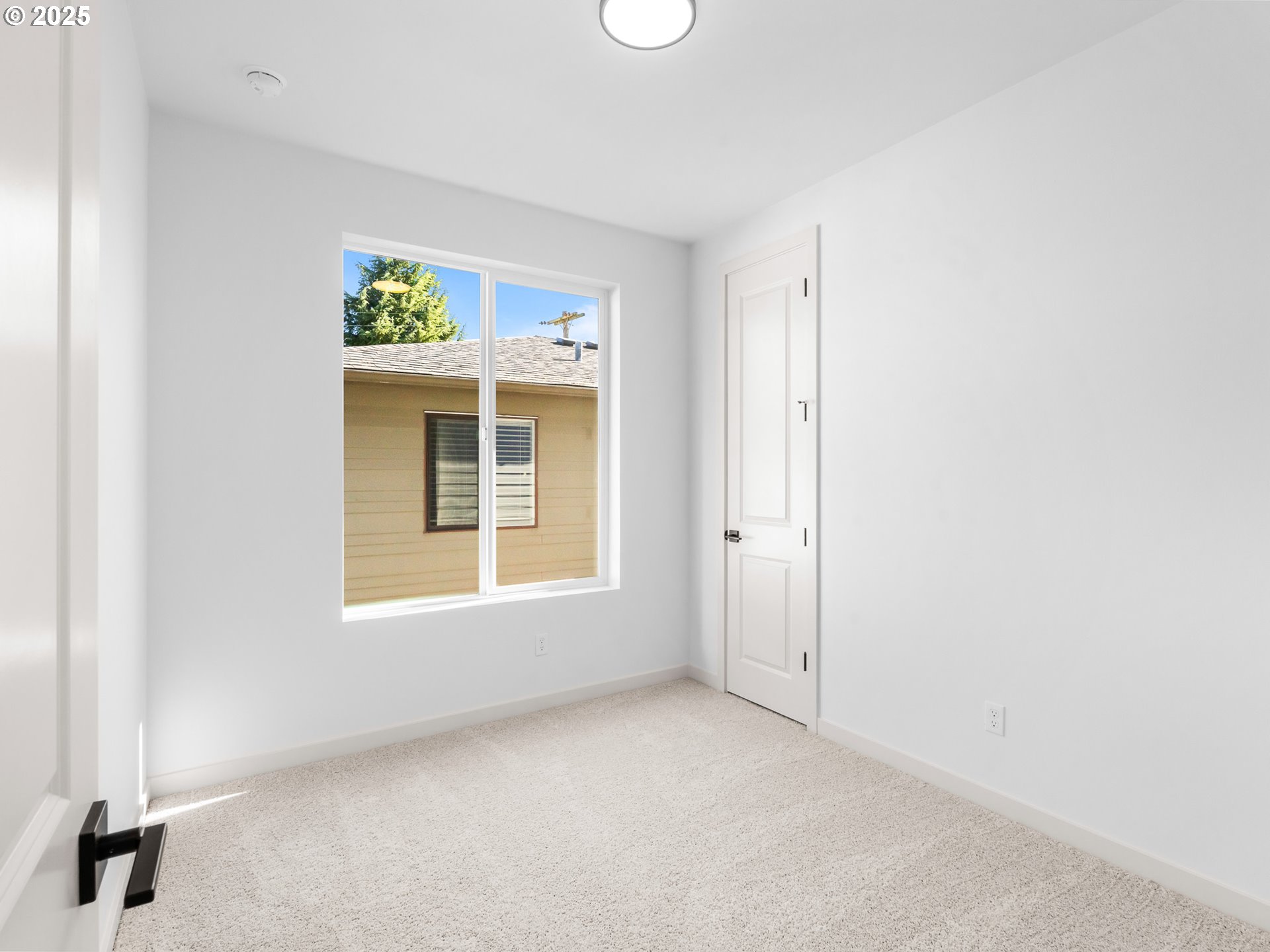 1062 SE Franklin ST, Portland