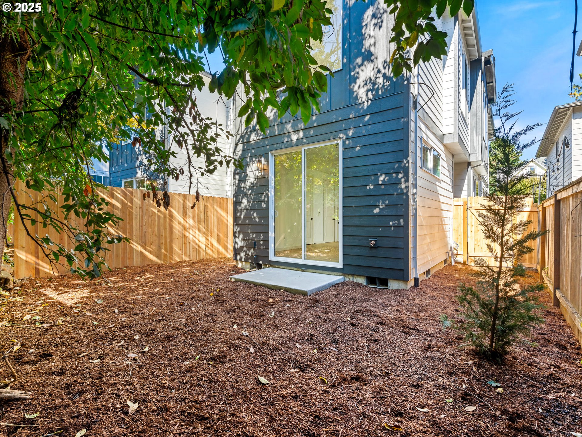 1062 SE Franklin ST, Portland