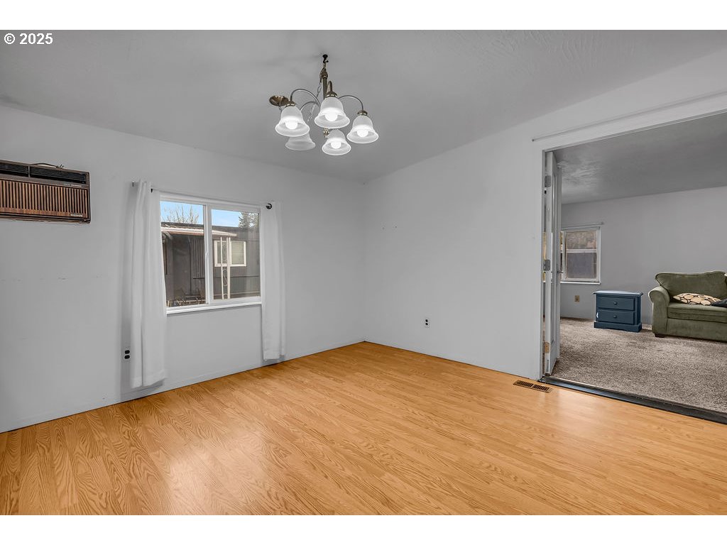 4882 NE LANCASTER DR 127