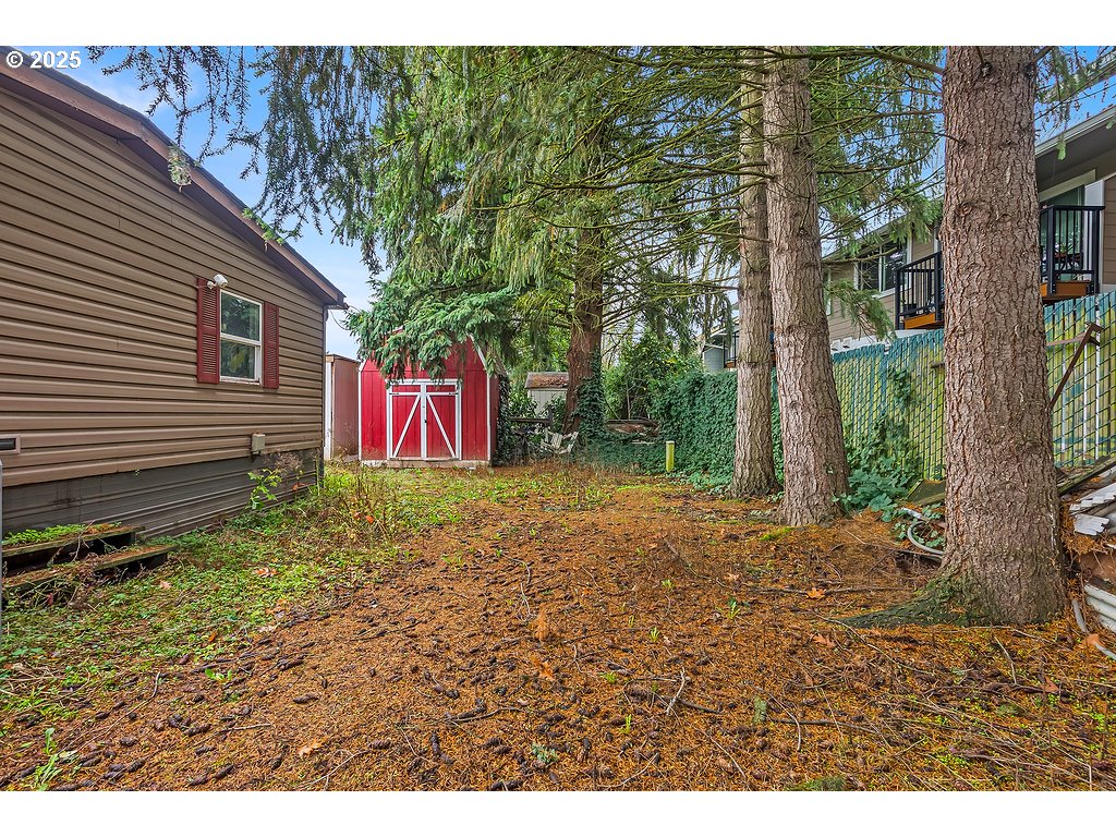 4882 NE LANCASTER DR 127