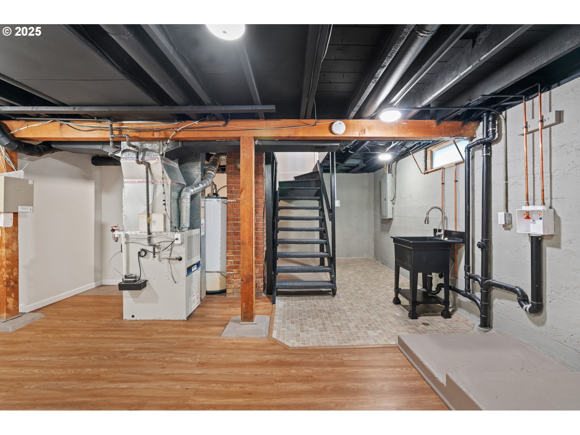 1801 NE 62ND AVE, Portland