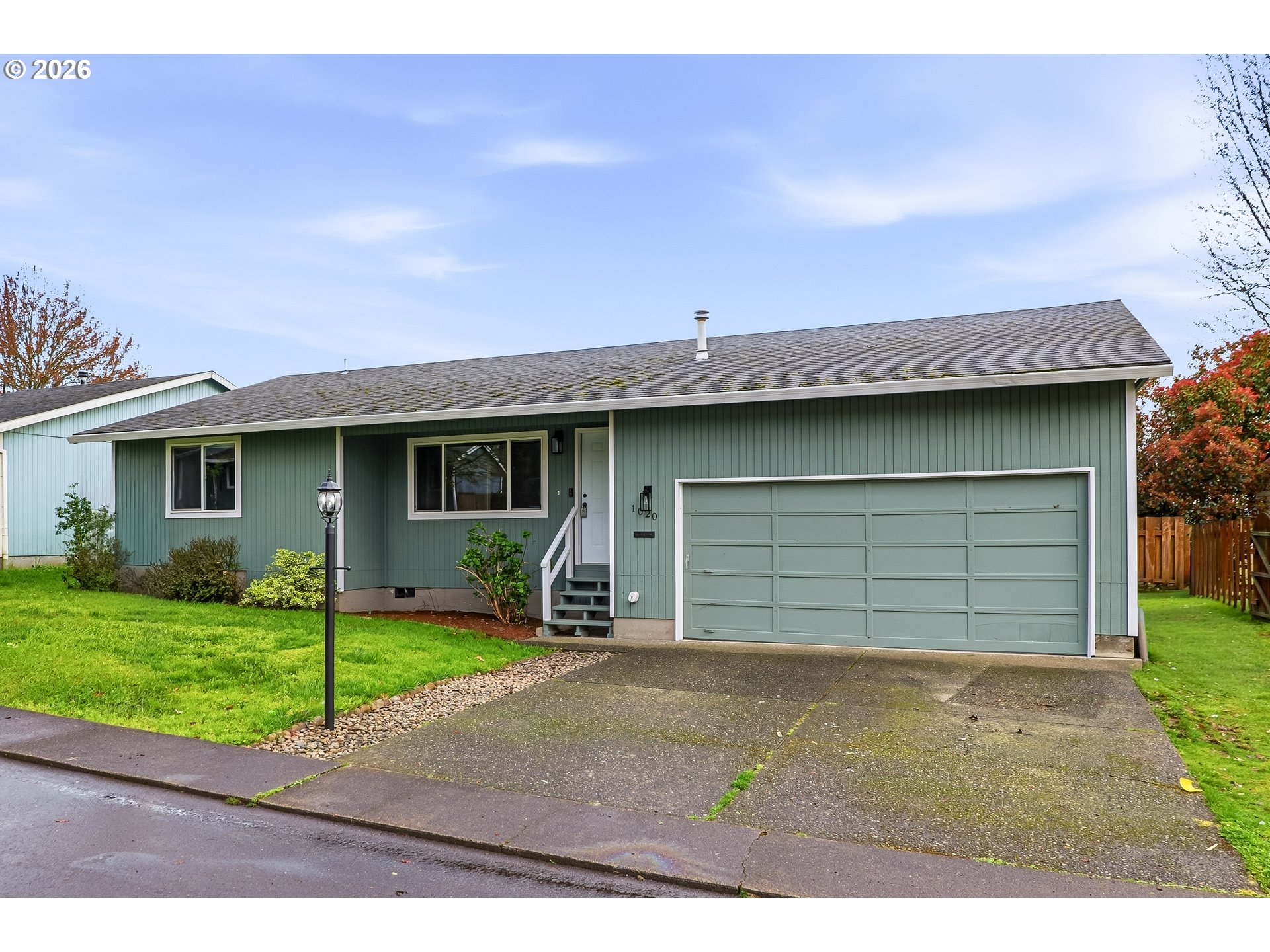 1020 SE FIR GROVE LOOP