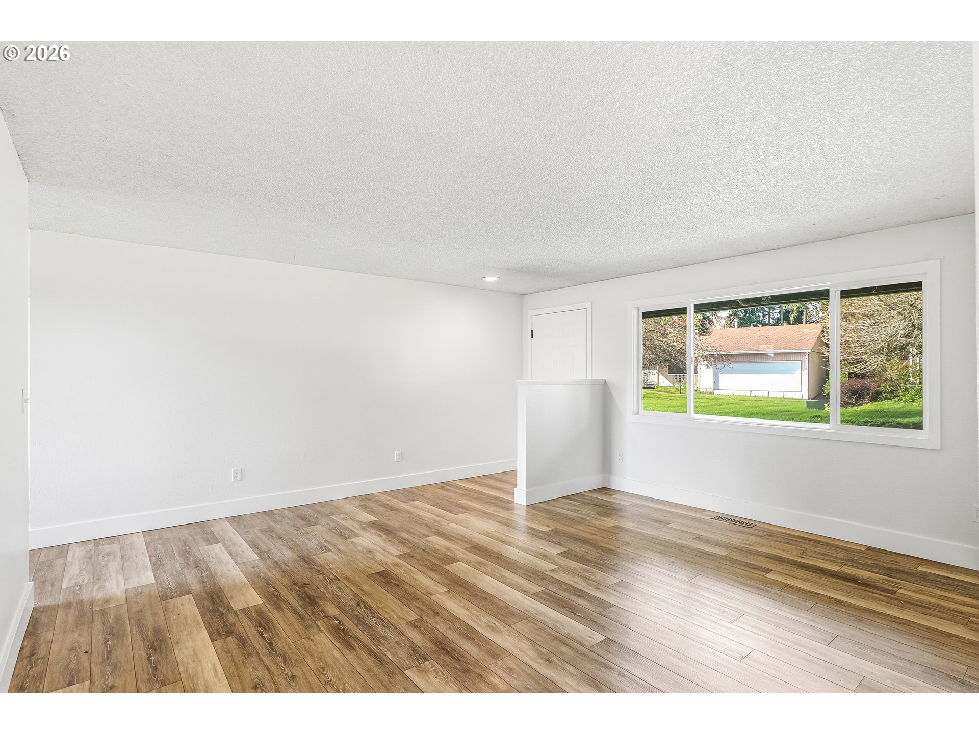 1020 SE FIR GROVE LOOP