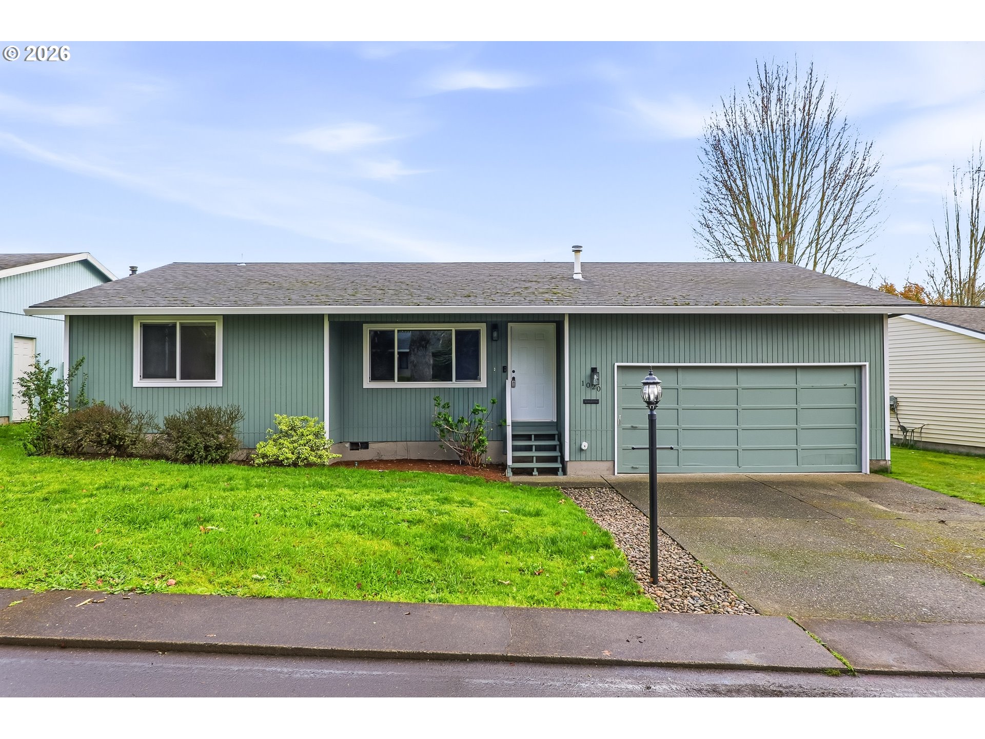 1020 SE FIR GROVE LOOP