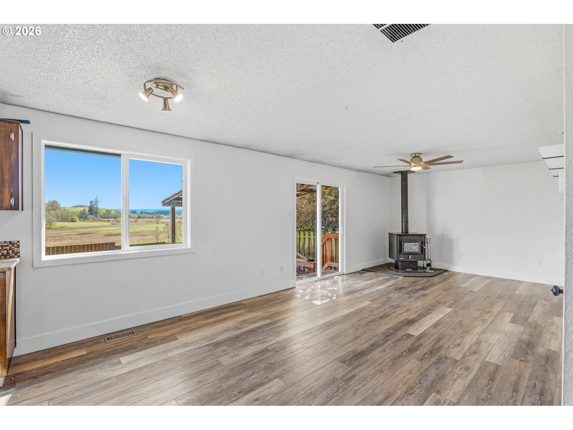 1020 SE FIR GROVE LOOP