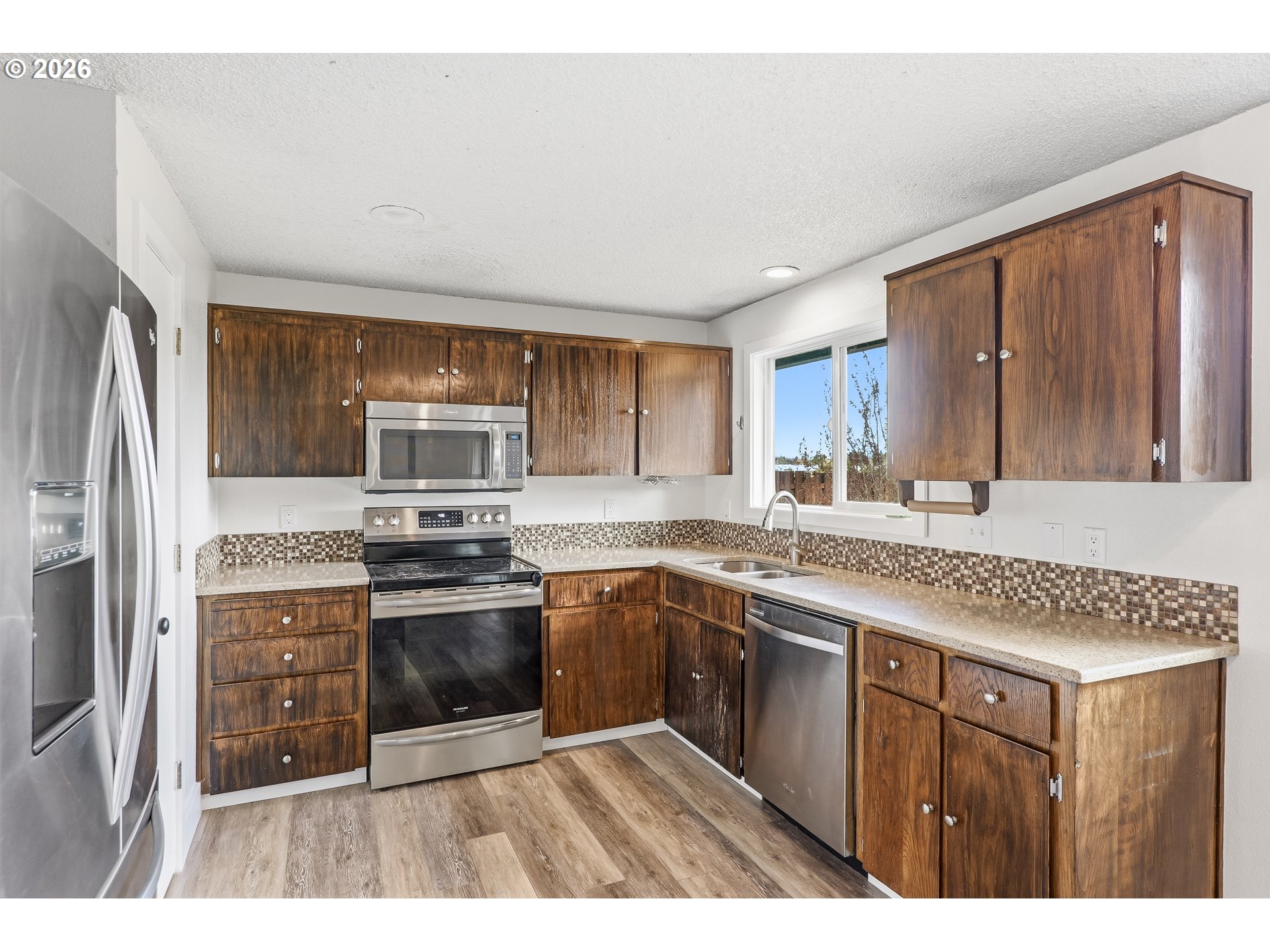 1020 SE FIR GROVE LOOP