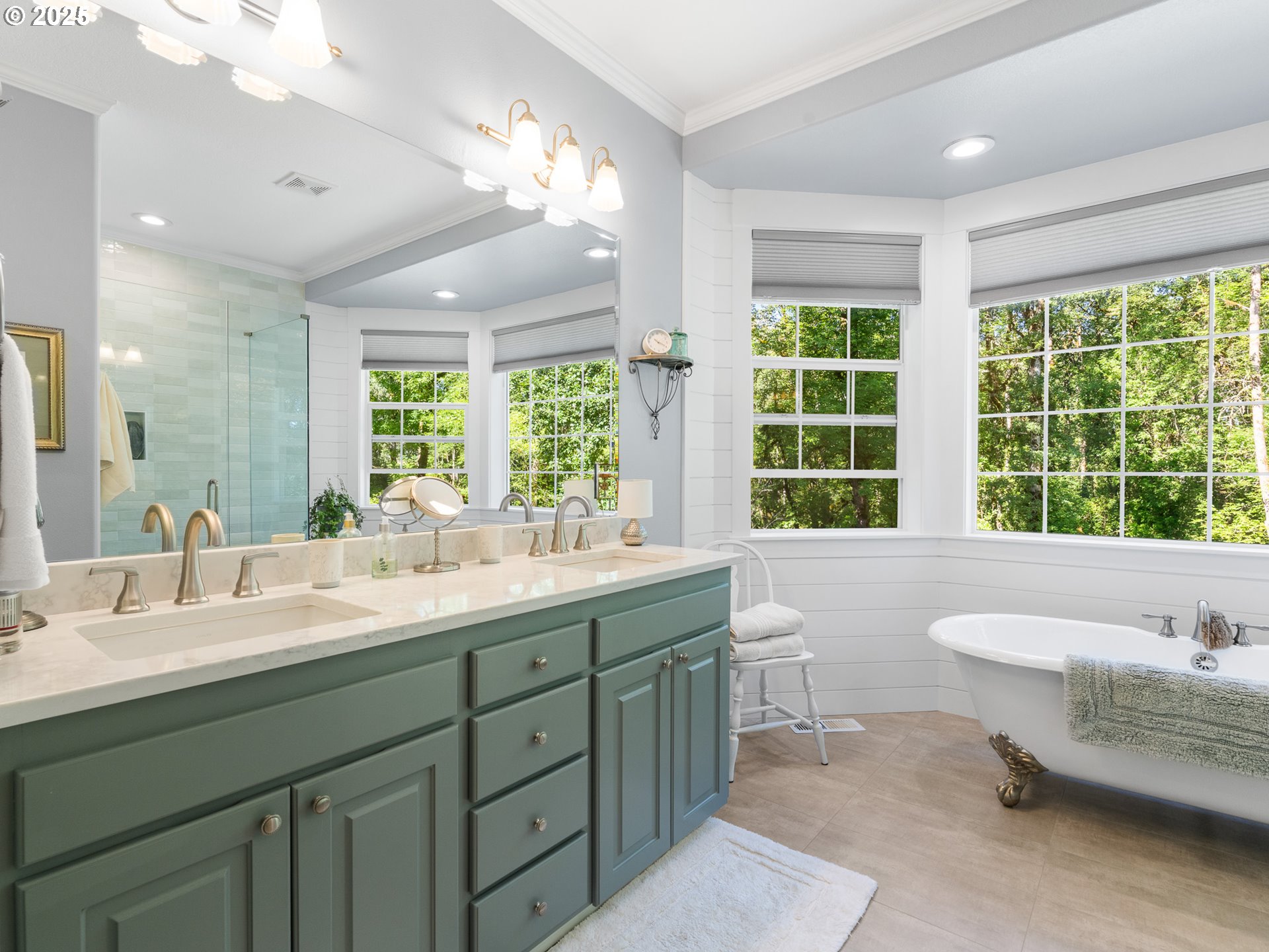 22957 SE Oakview LN, Eagle Creek