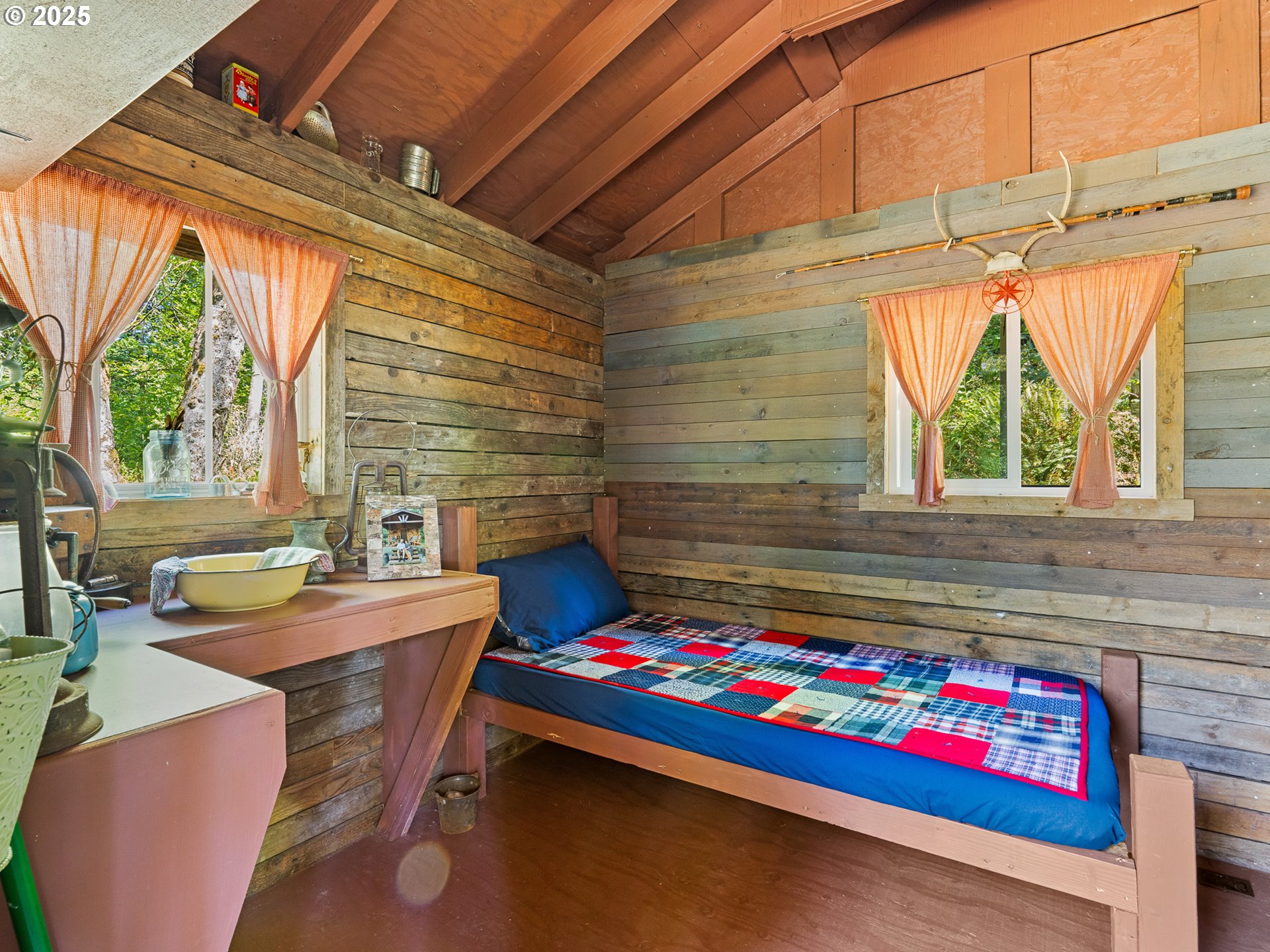 22957 SE Oakview LN, Eagle Creek