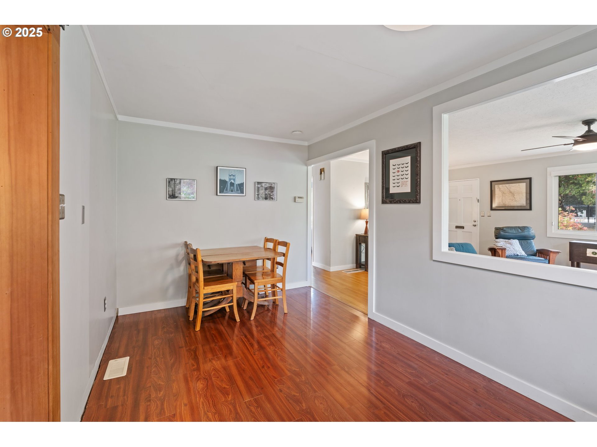 9342 N SAINT JOHNS AVE