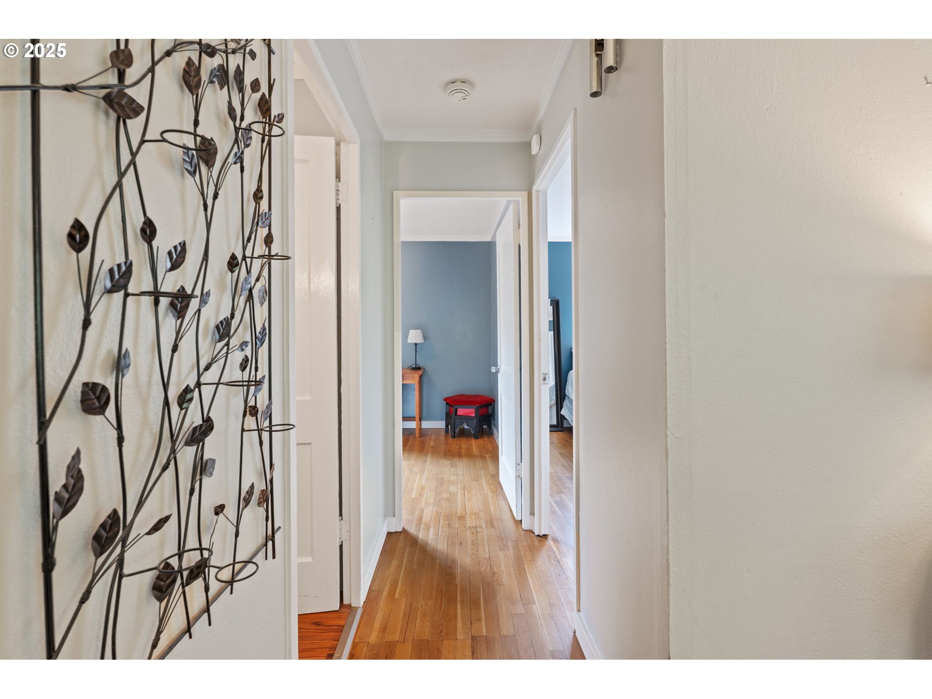 9342 N SAINT JOHNS AVE