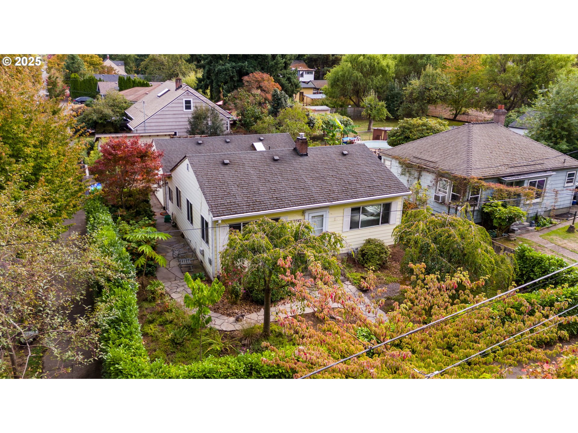 9342 N SAINT JOHNS AVE