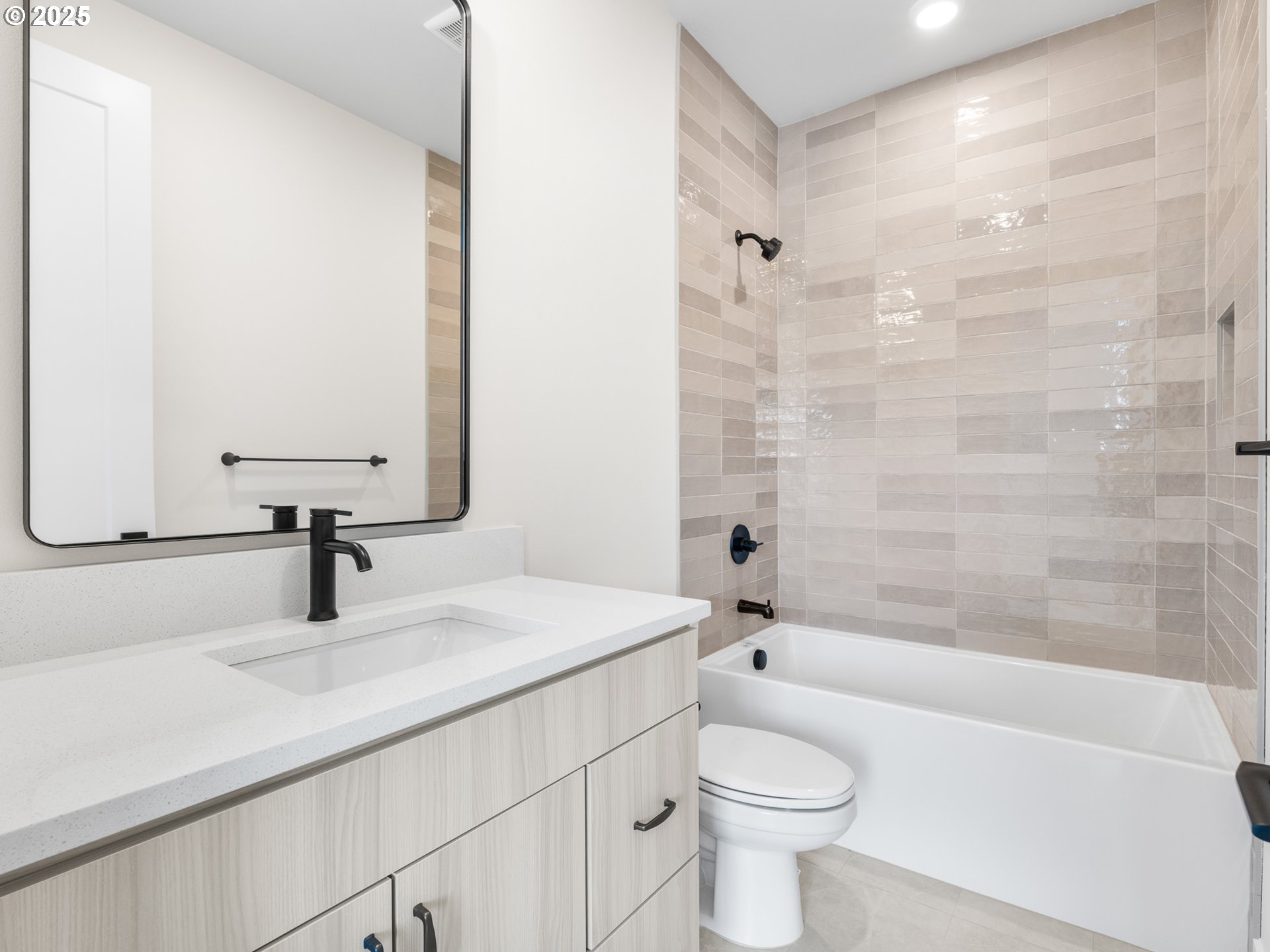 4075 SE Milwaukie AVE