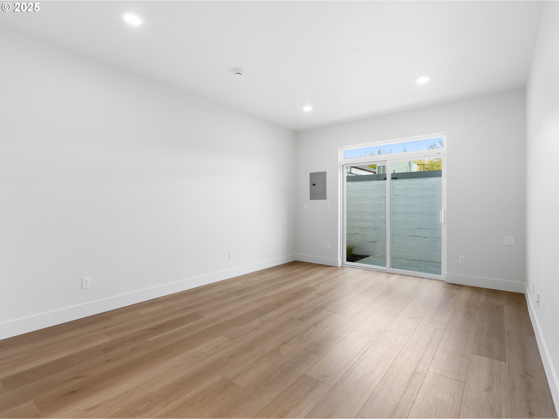 4075 SE Milwaukie AVE