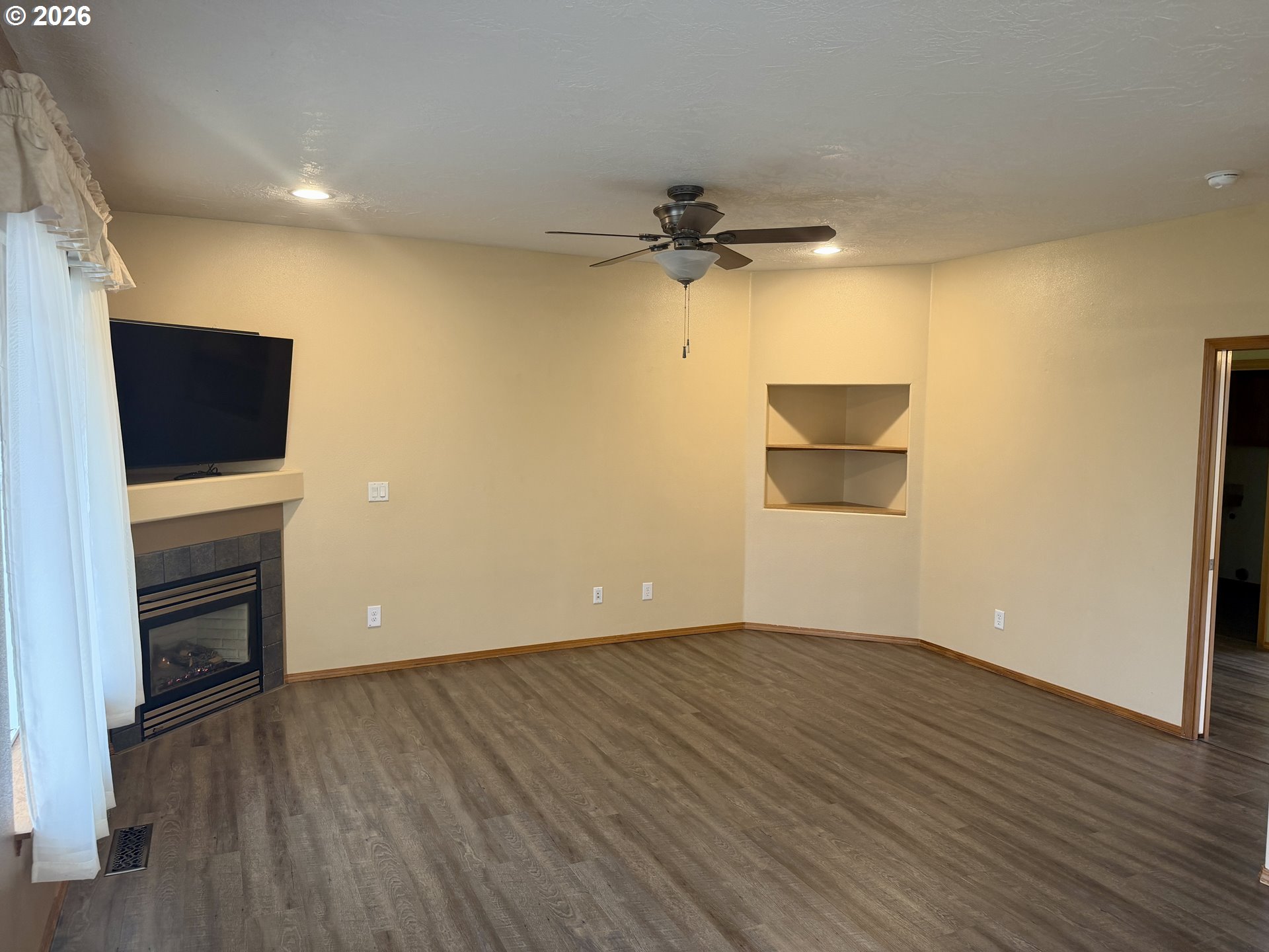 2390 NW GRENFELL LOOP, McMinnville