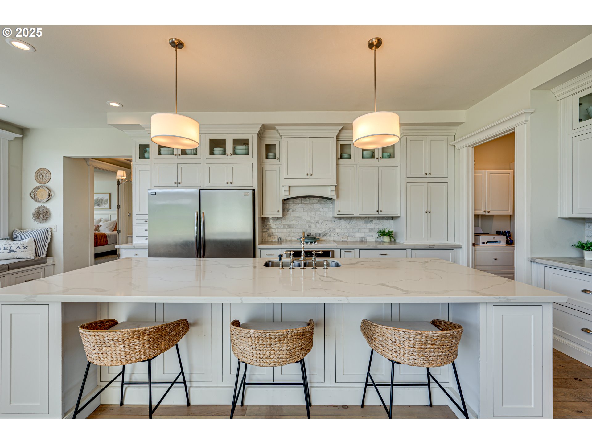 22796 SE GEORGIA LEE LN