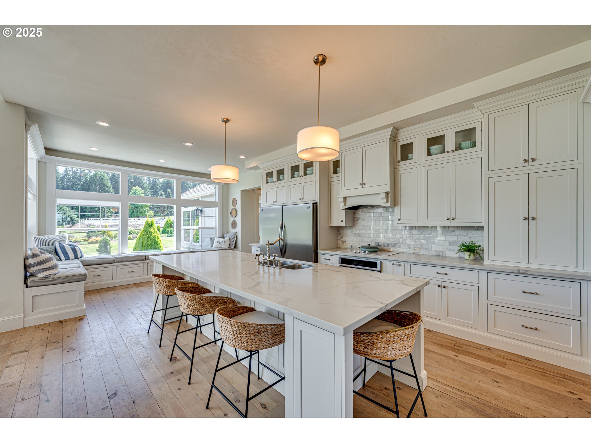 22796 SE GEORGIA LEE LN