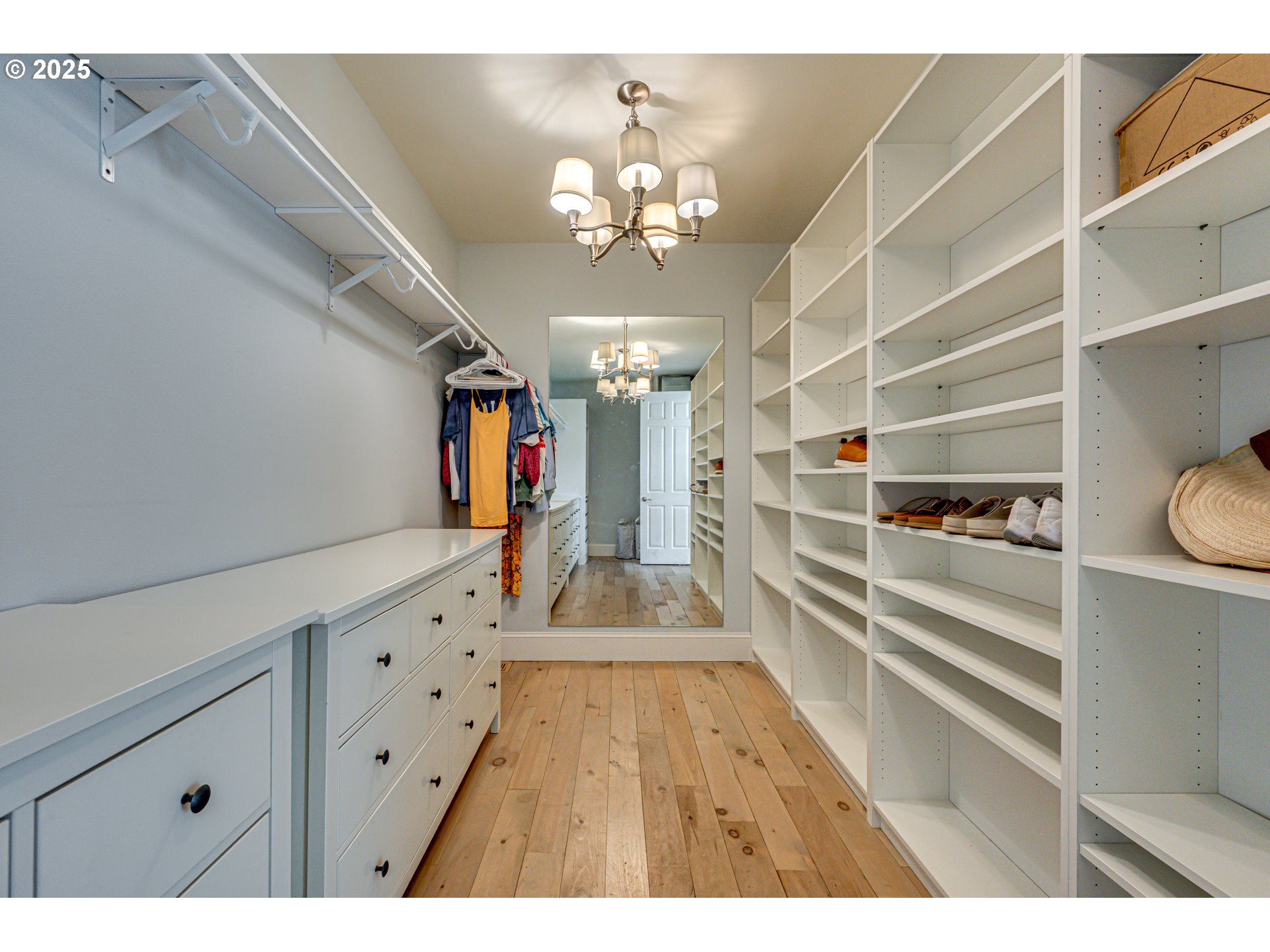 22796 SE GEORGIA LEE LN