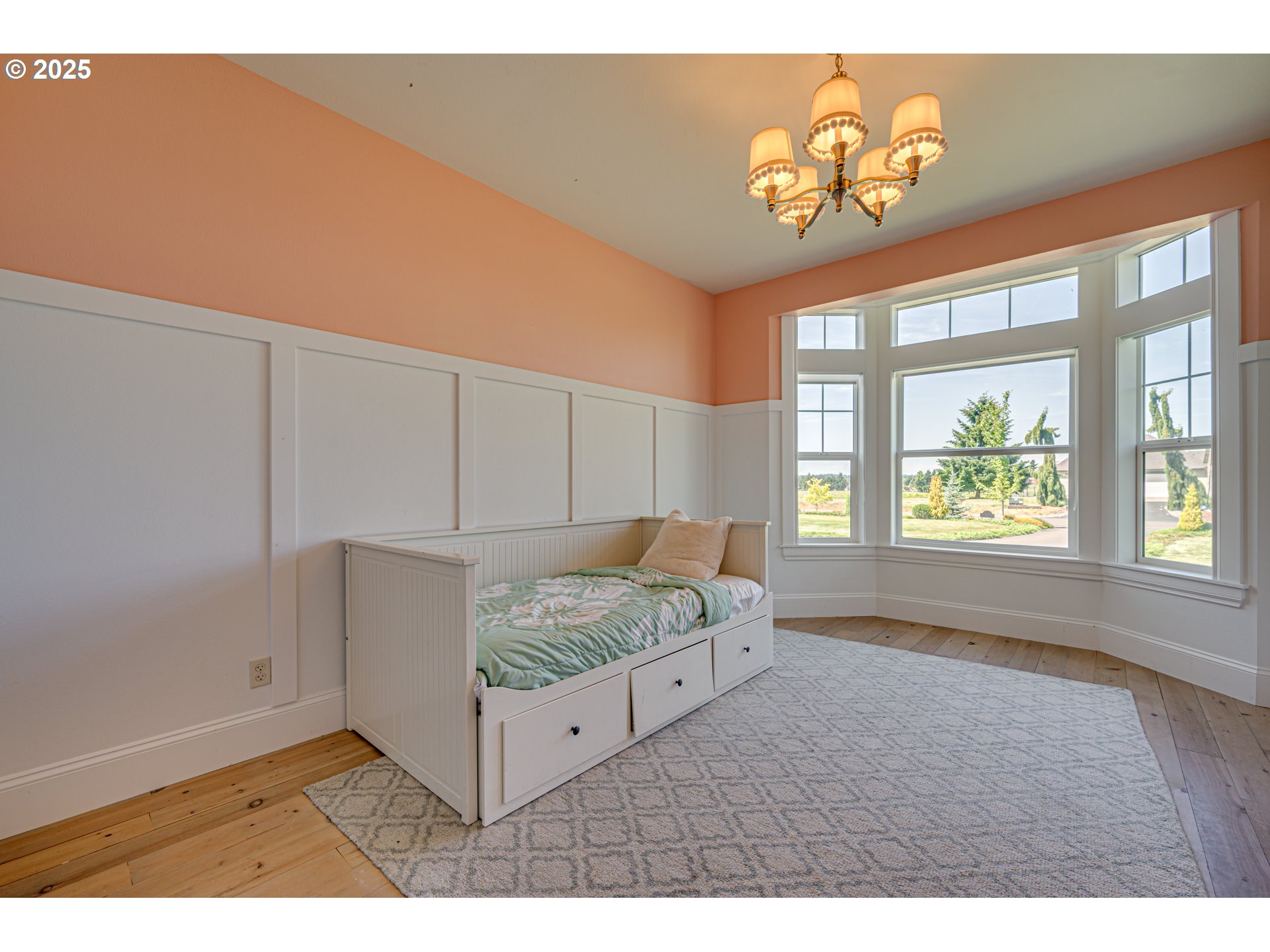 22796 SE GEORGIA LEE LN