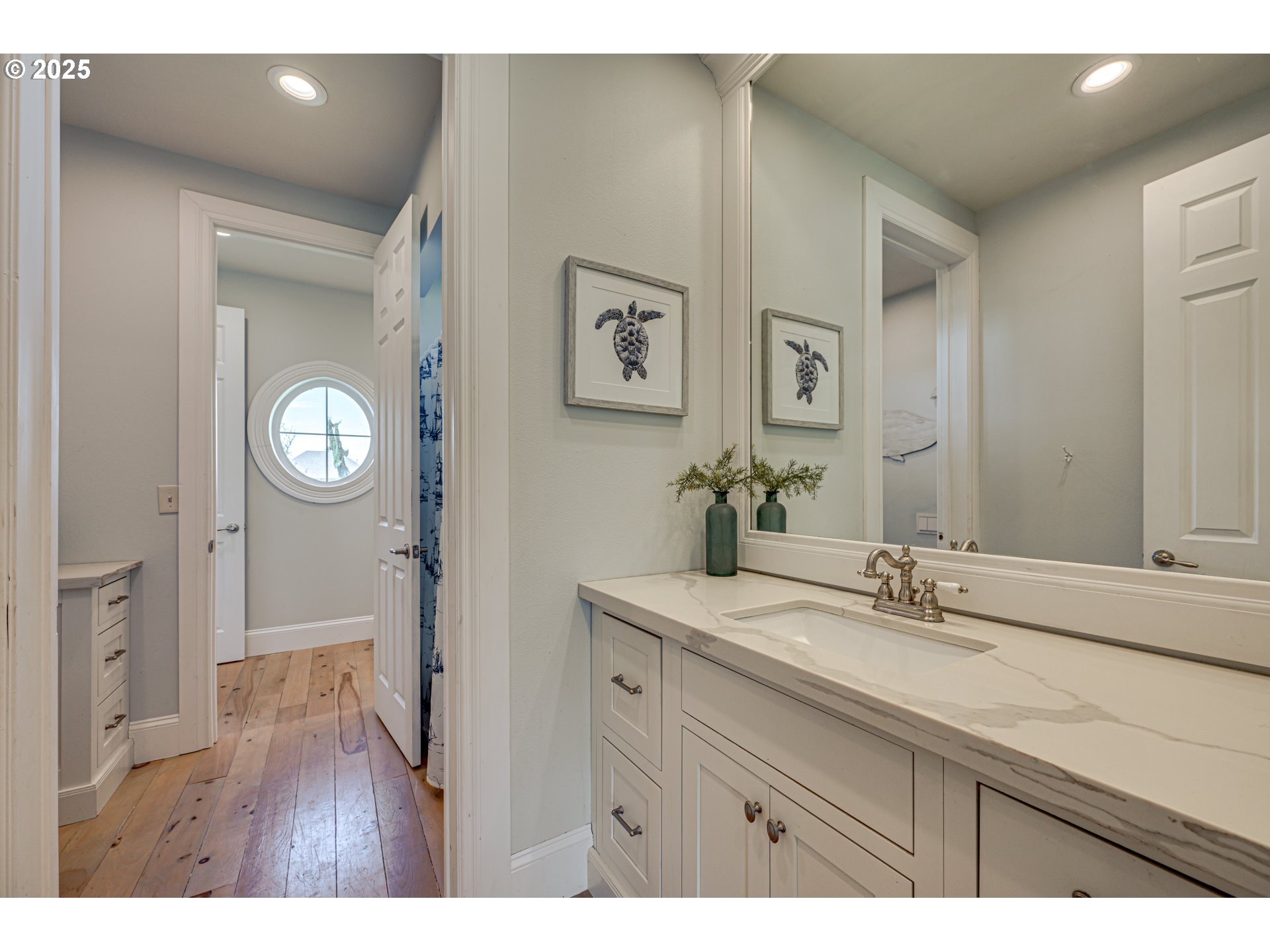 22796 SE GEORGIA LEE LN