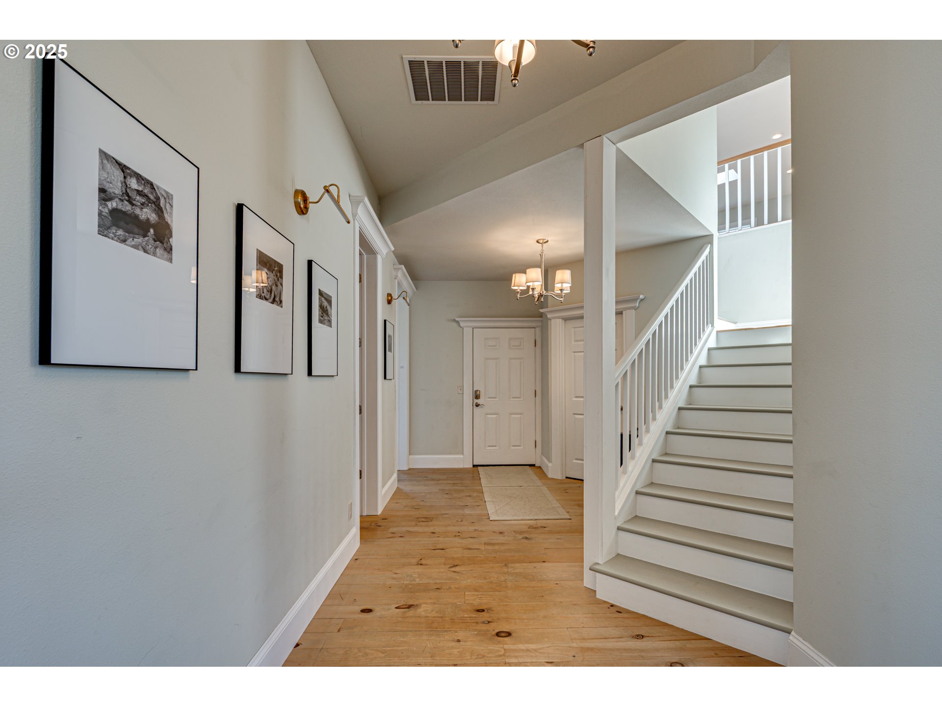 22796 SE GEORGIA LEE LN