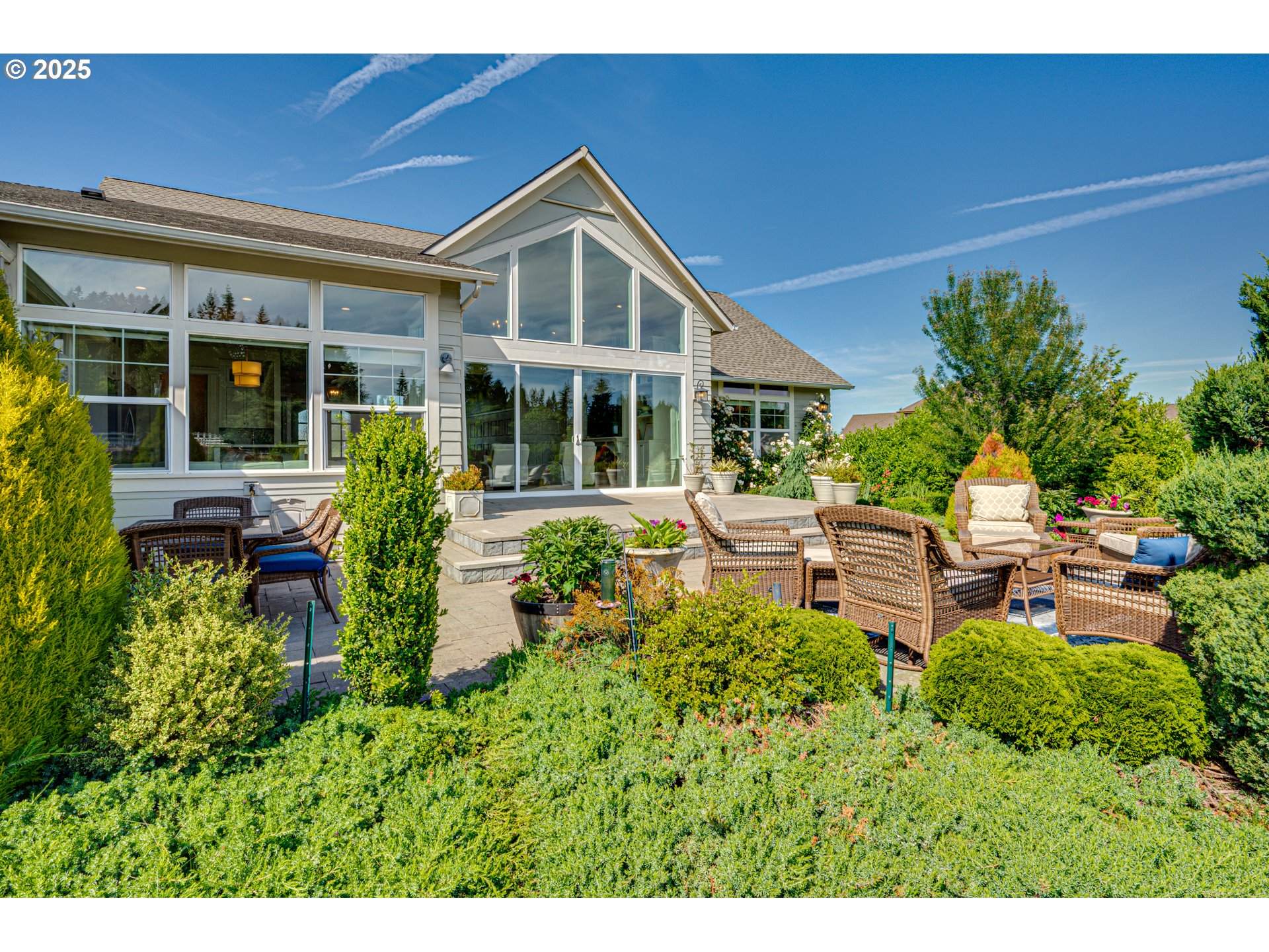 22796 SE GEORGIA LEE LN